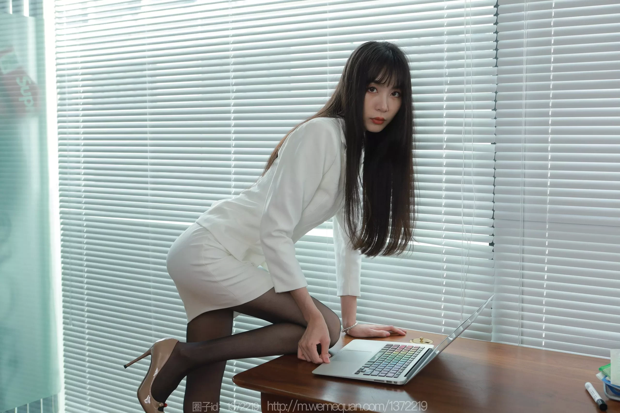 图片[65]-[IESS异思趣向] 2023.08.27 丝享家1517：团团《洁白无瑕》[81P] – 速更版-美库