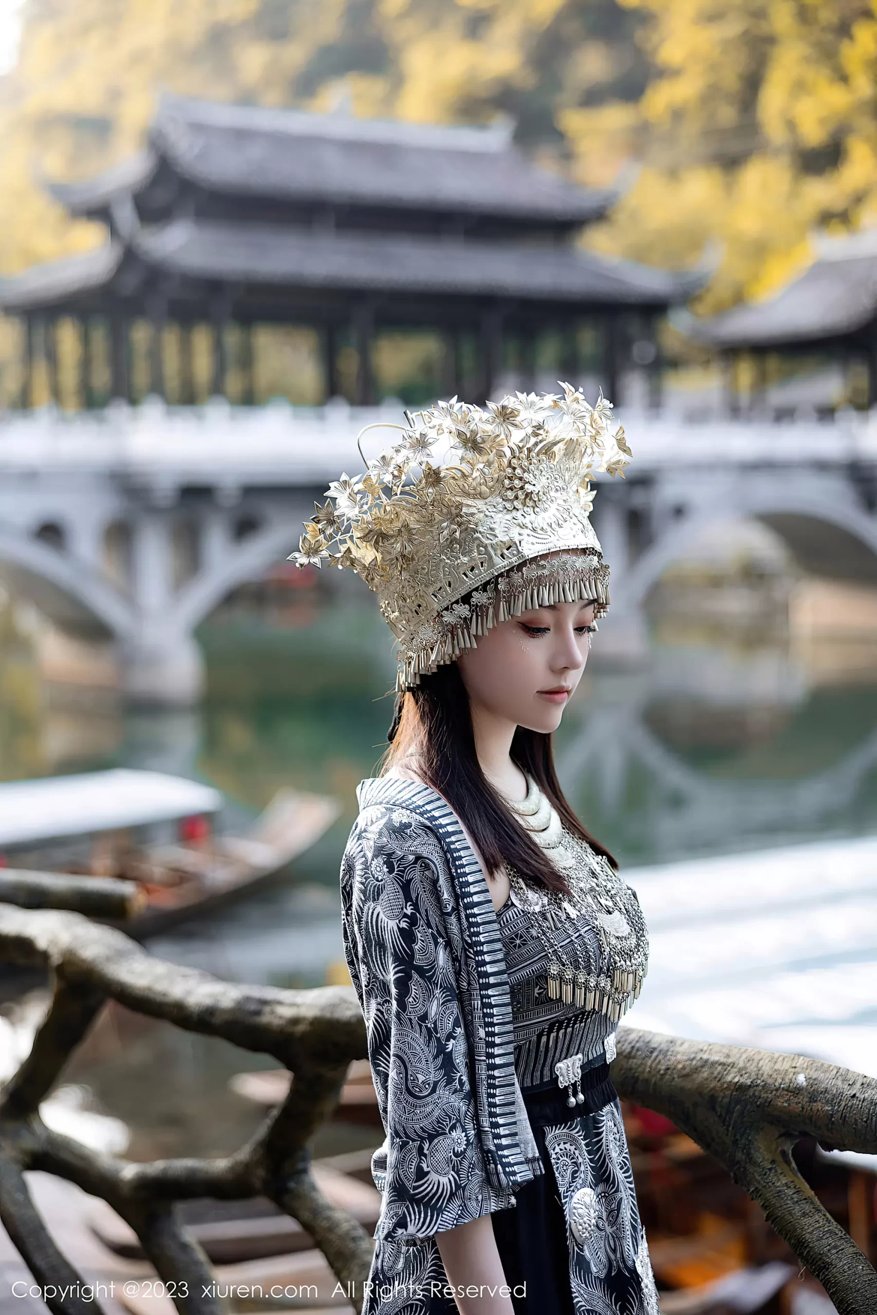 图片[15]-[XiuRen秀人网] 2023.09.27 No.7448 豆瓣酱 苗族服饰[30P] – 速更版-美库