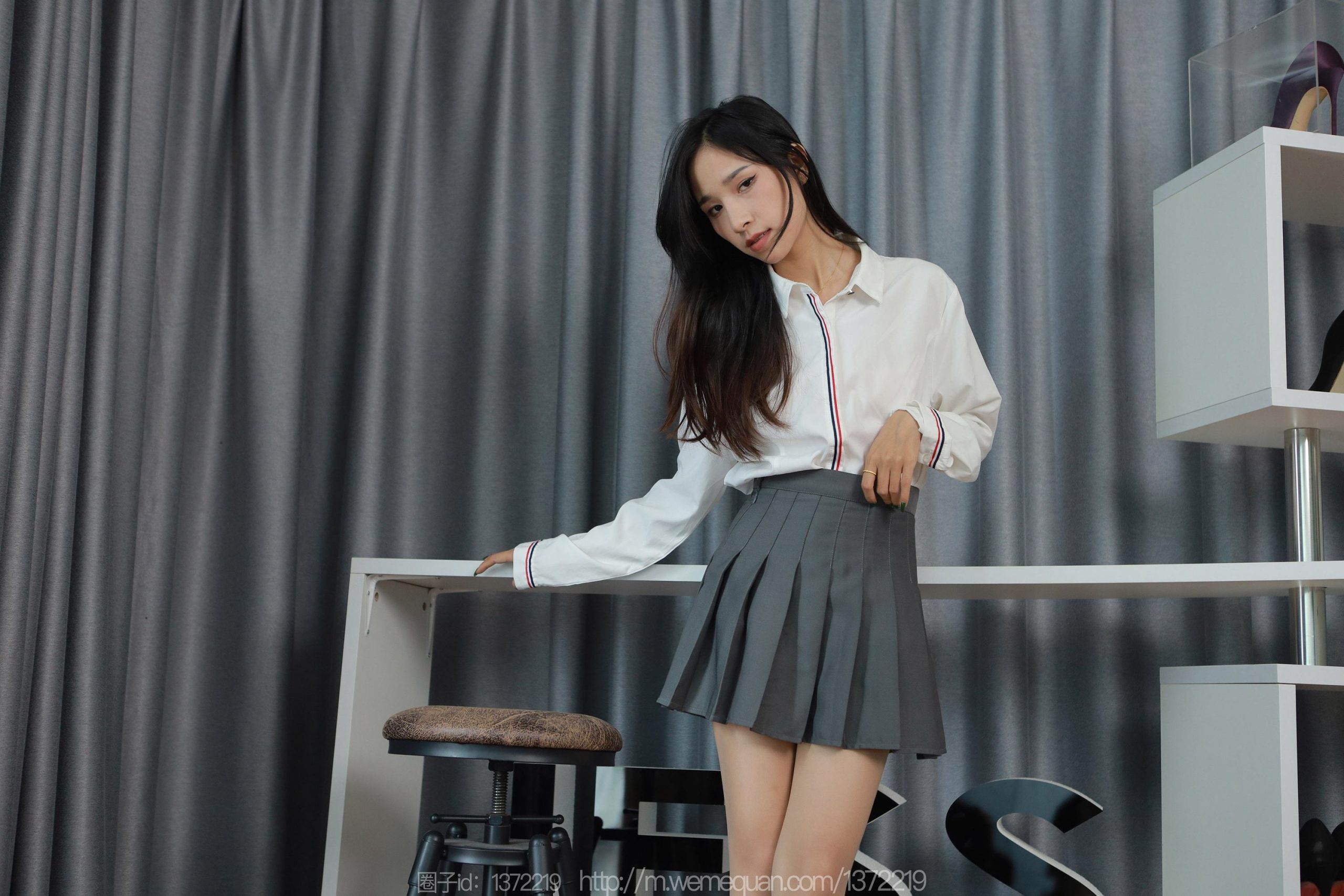 图片[24]-[IESS异思趣向] 2023.08.29 丝享家1519：美子《俏皮百褶裙》[86P] – 速更版-美库