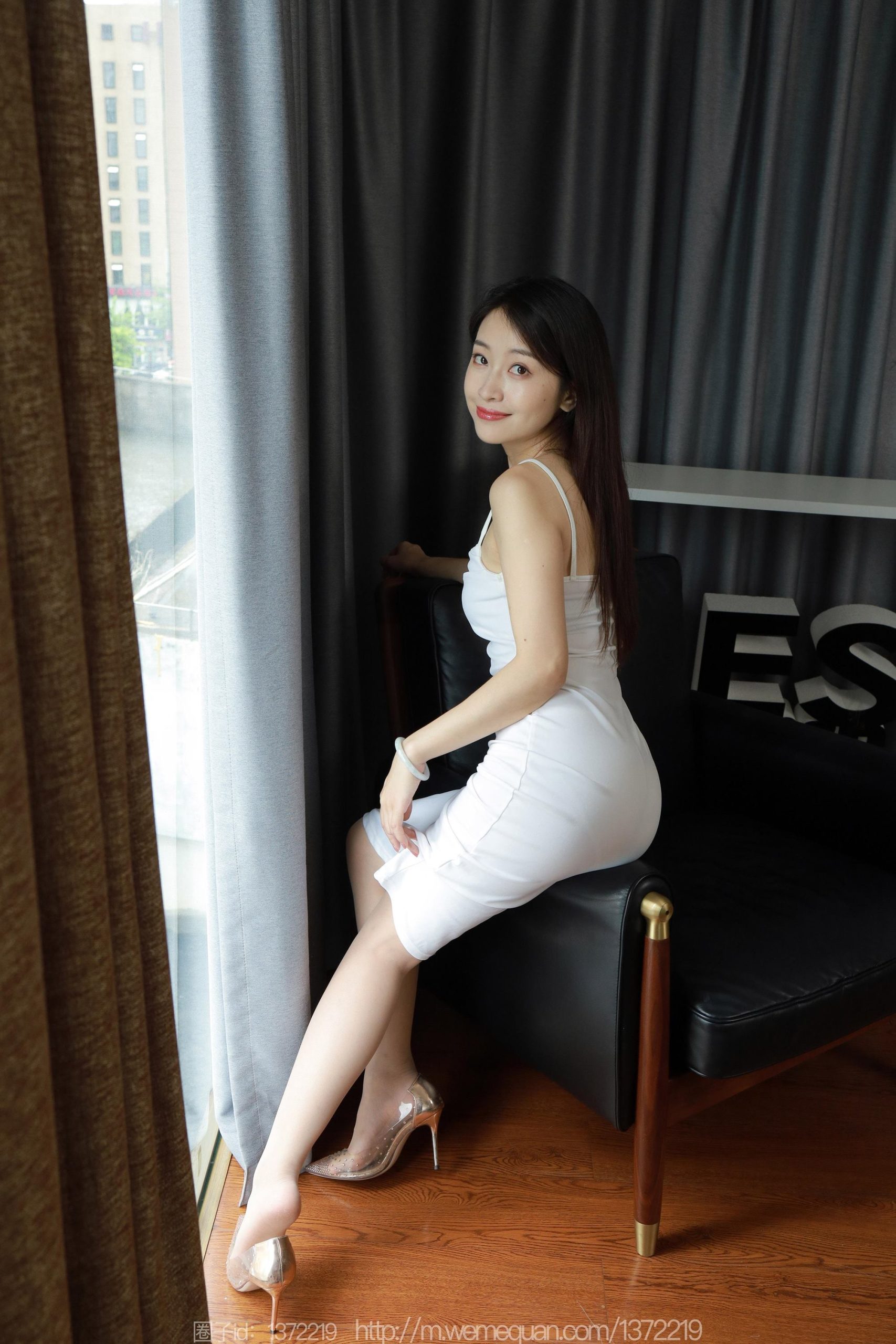 图片[30]-[IESS异思趣向] 2023.08.30 丝享家1520：小婕《白色包臀裙》[82P] – 速更版-美库