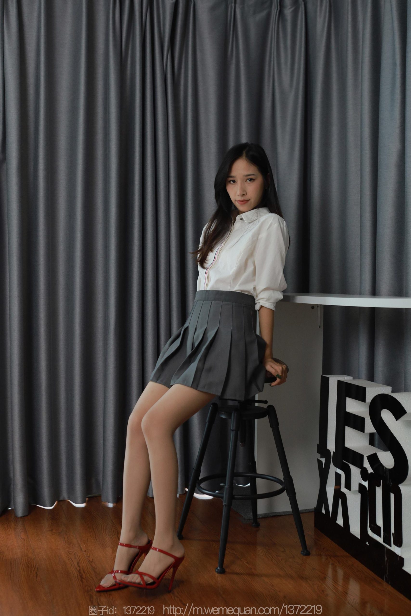 图片[37]-[IESS异思趣向] 2023.08.29 丝享家1519：美子《俏皮百褶裙》[86P] – 速更版-美库