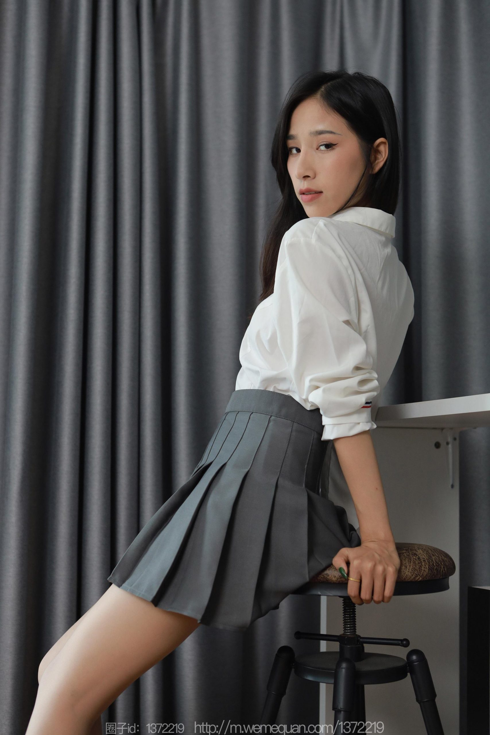 图片[87]-[IESS异思趣向] 2023.08.29 丝享家1519：美子《俏皮百褶裙》[86P] – 速更版-美库