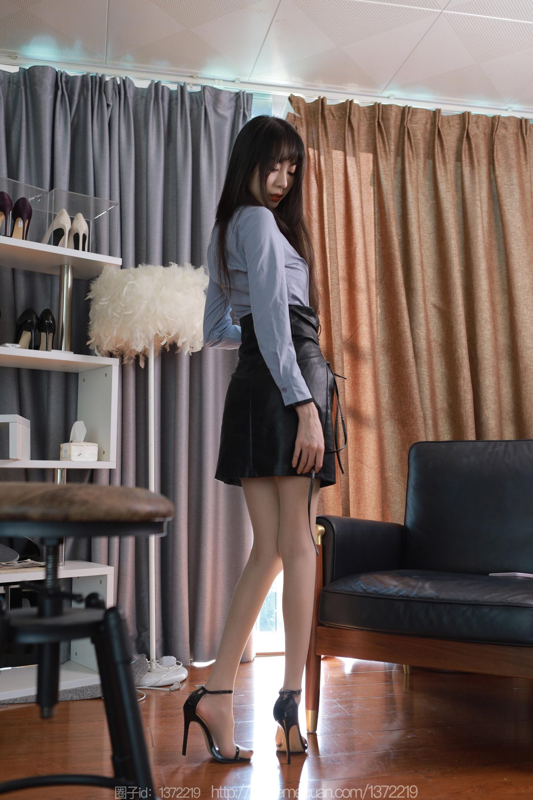 图片[18]-[IESS异思趣向] 2023.09.03 丝享家1523：团团《那一道光》[88P] – 速更版-美库