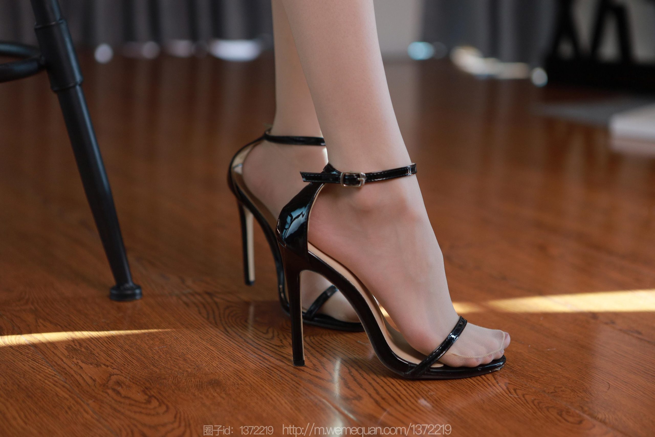 图片[59]-[IESS异思趣向] 2023.09.03 丝享家1523：团团《那一道光》[88P] – 速更版-美库