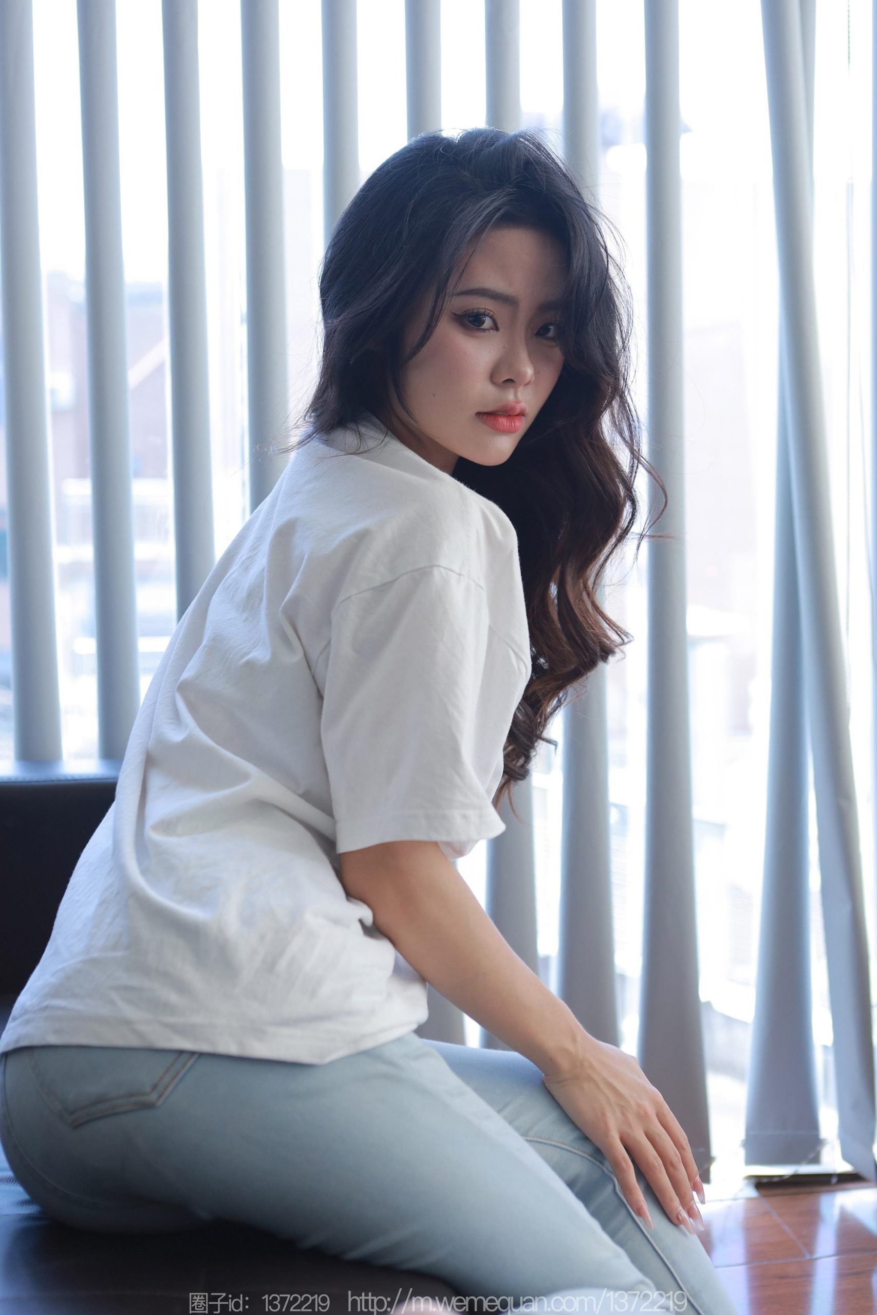 图片[11]-[IESS异思趣向] 2023.09.04 丝享家1524：兔兔《白T牛仔裤里丝》[87P] – 速更版-美库