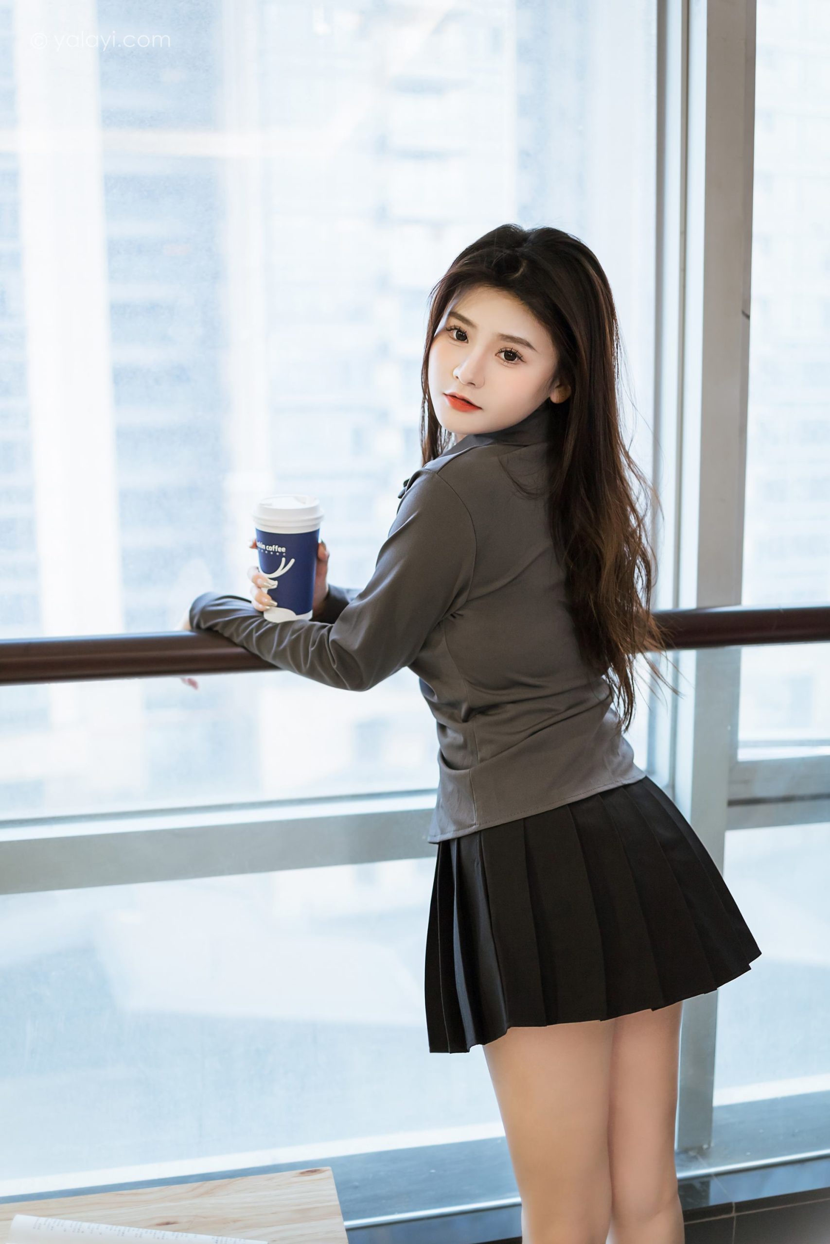 图片[17]-[YALAYI雅拉伊]2023.05.17 NO.1033 好看的人都像你 若婷[45+1P] – 速更版-美库