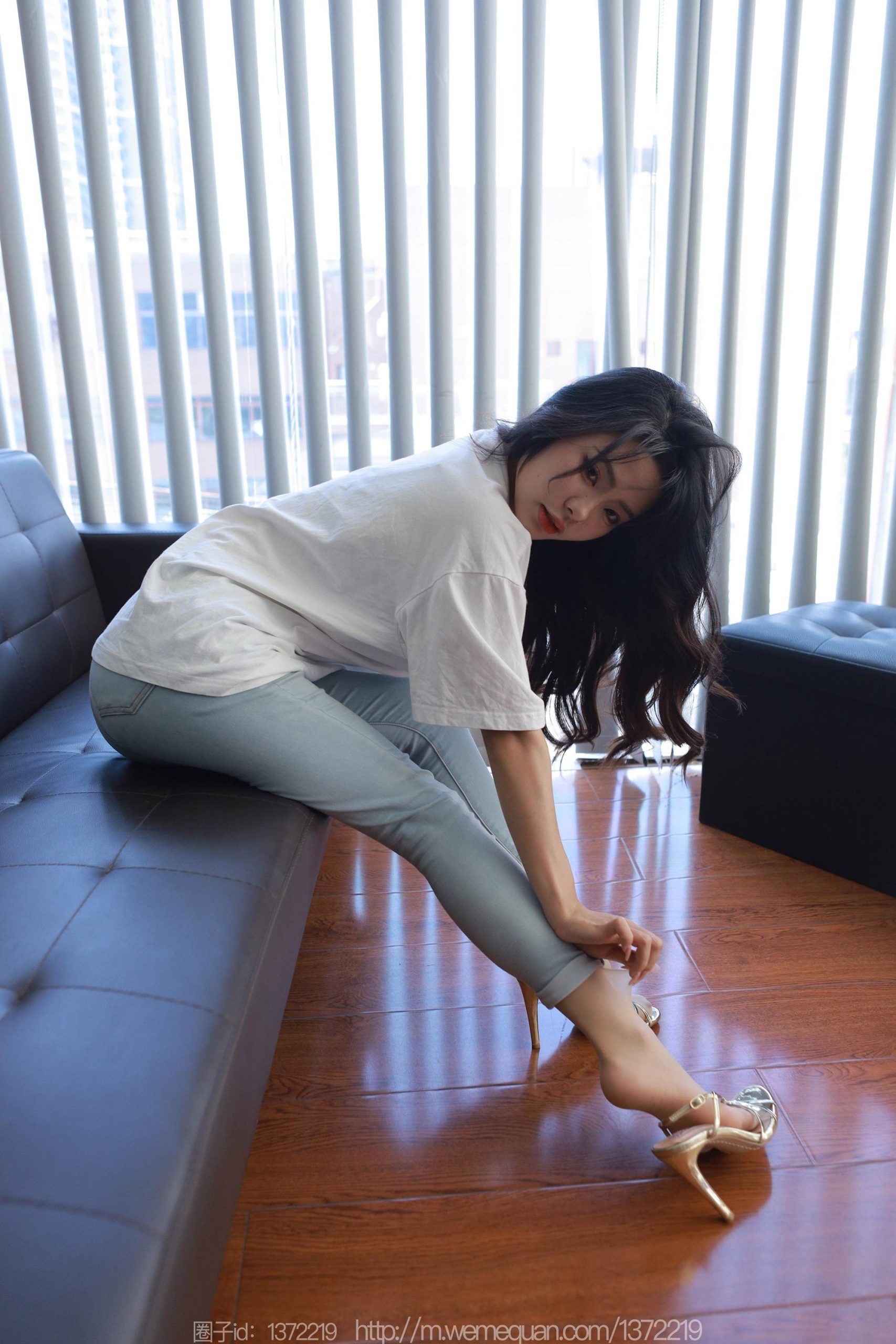 图片[17]-[IESS异思趣向] 2023.09.04 丝享家1524：兔兔《白T牛仔裤里丝》[87P] – 速更版-美库