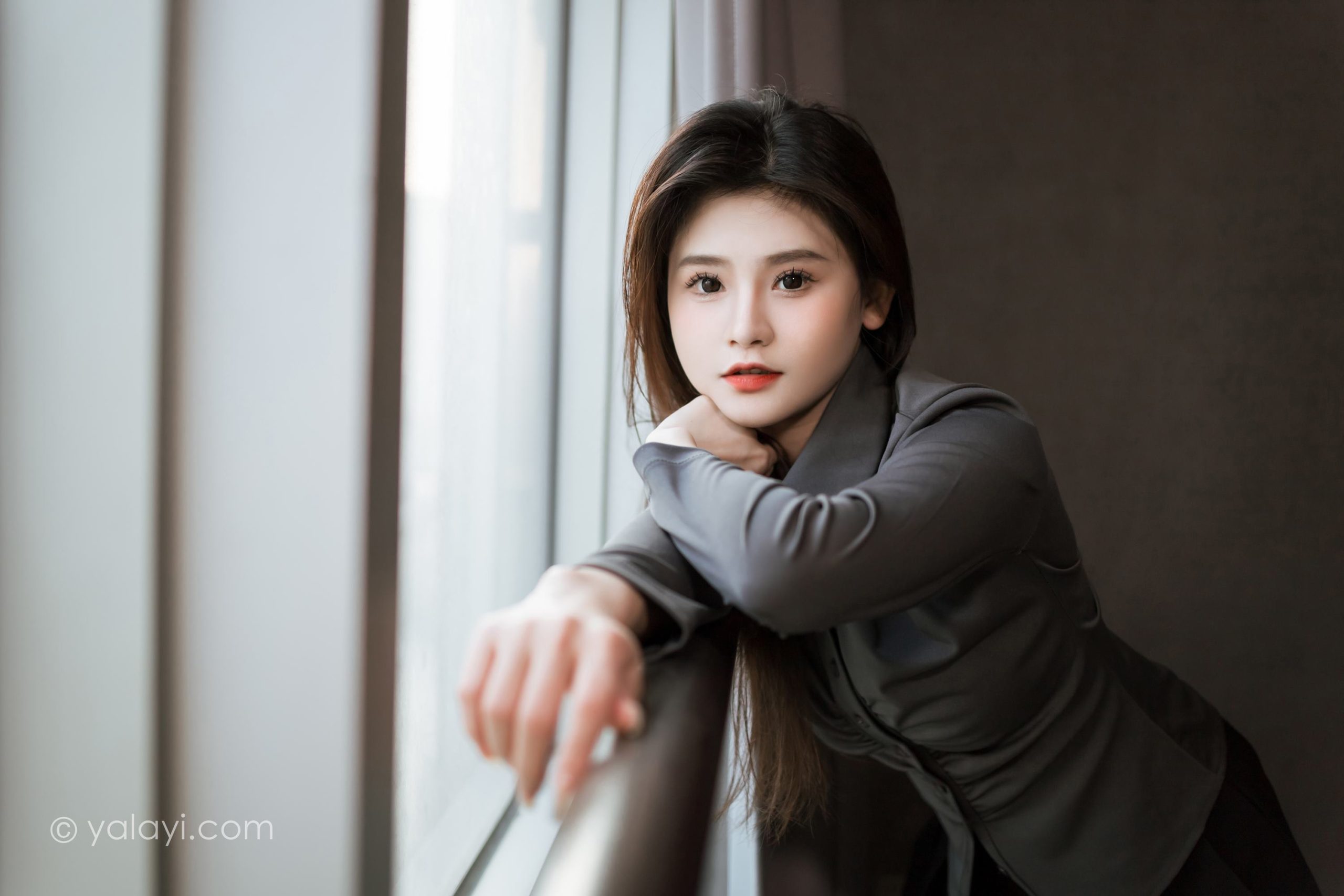 图片[25]-[YALAYI雅拉伊]2023.05.17 NO.1033 好看的人都像你 若婷[45+1P] – 速更版-美库