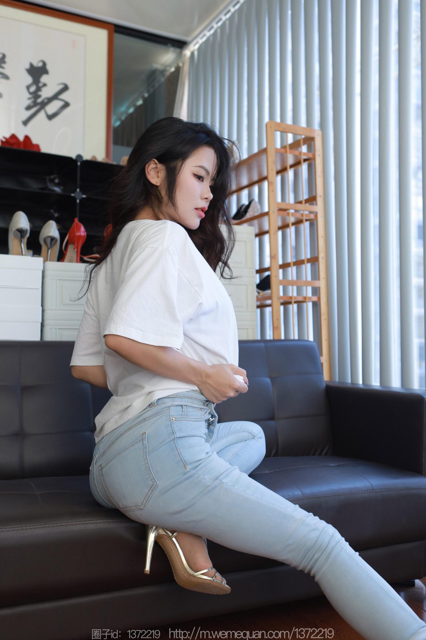 图片[56]-[IESS异思趣向] 2023.09.04 丝享家1524：兔兔《白T牛仔裤里丝》[87P] – 速更版-美库