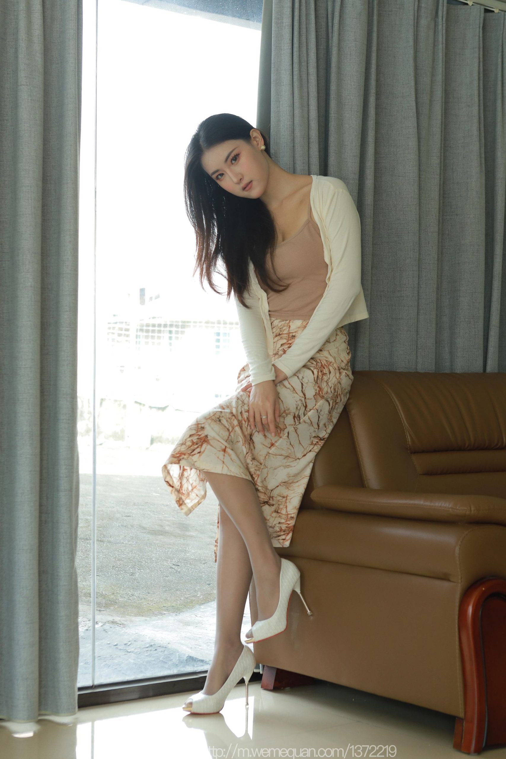 图片[77]-[IESS异思趣向] 2023.09.05 丝享家1525：小宝《小妈穿搭》[79P] – 速更版-美库