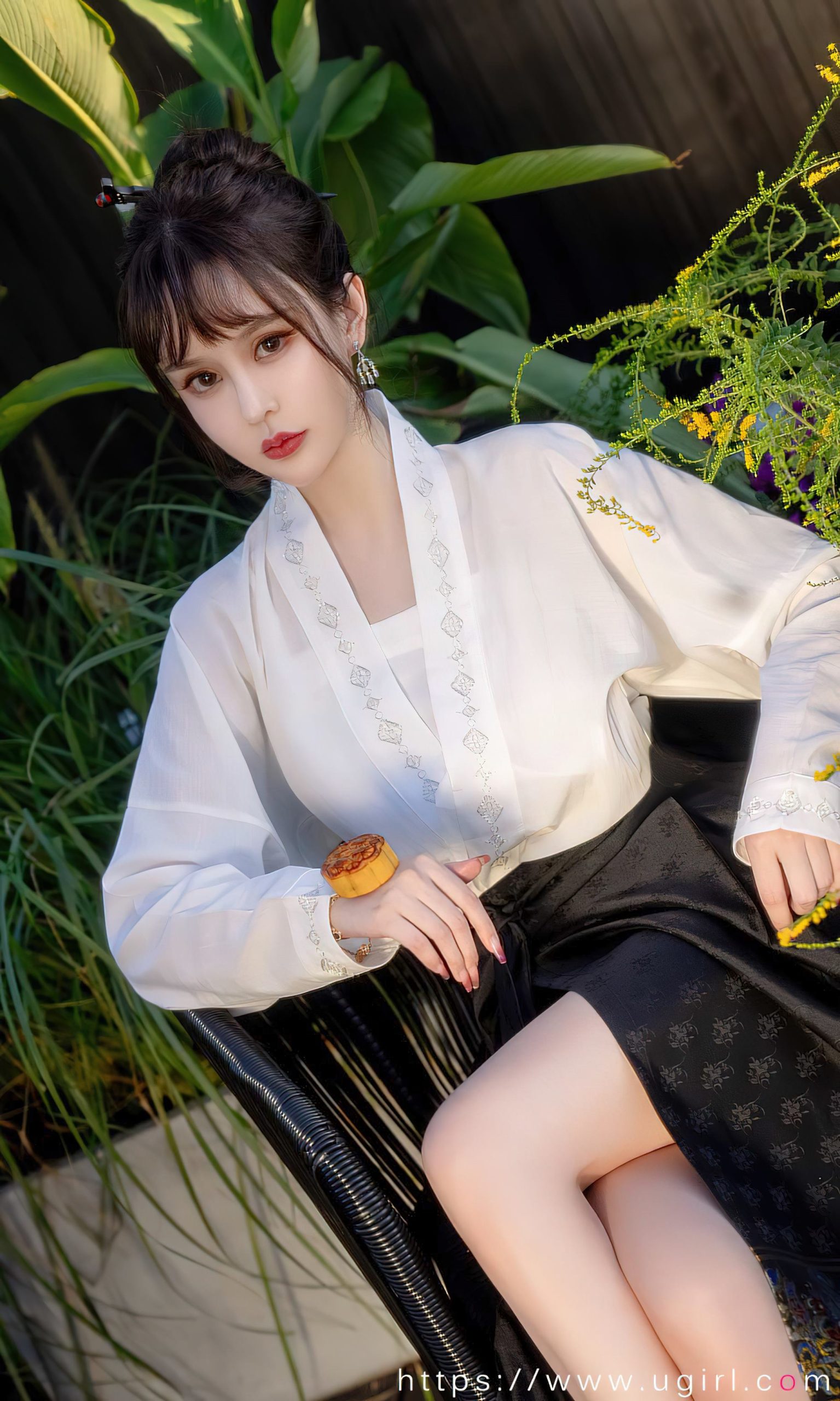 图片[10]-[爱尤物]2023 NO.2674 节日主题 青树[35P] – 速更版-美库