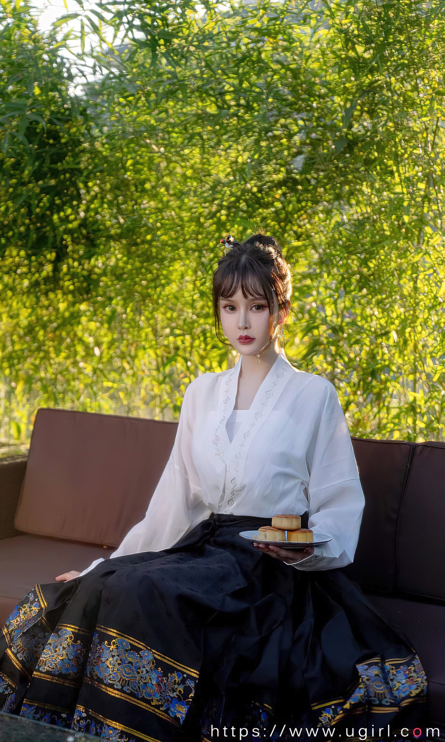 图片[13]-[爱尤物]2023 NO.2674 节日主题 青树[35P] – 速更版-美库