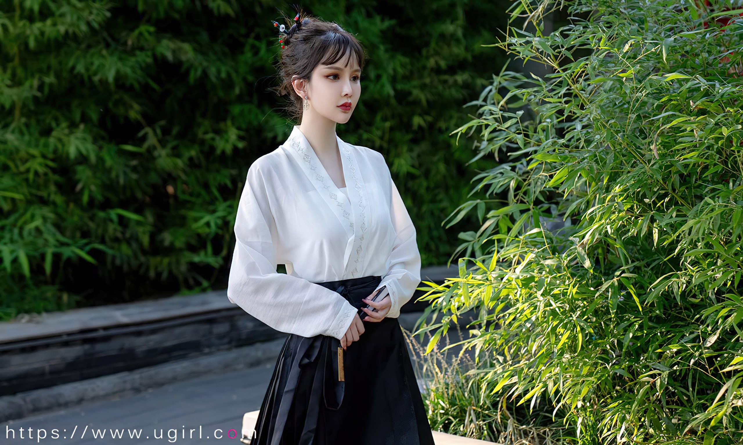 图片[23]-[爱尤物]2023 NO.2674 节日主题 青树[35P] – 速更版-美库