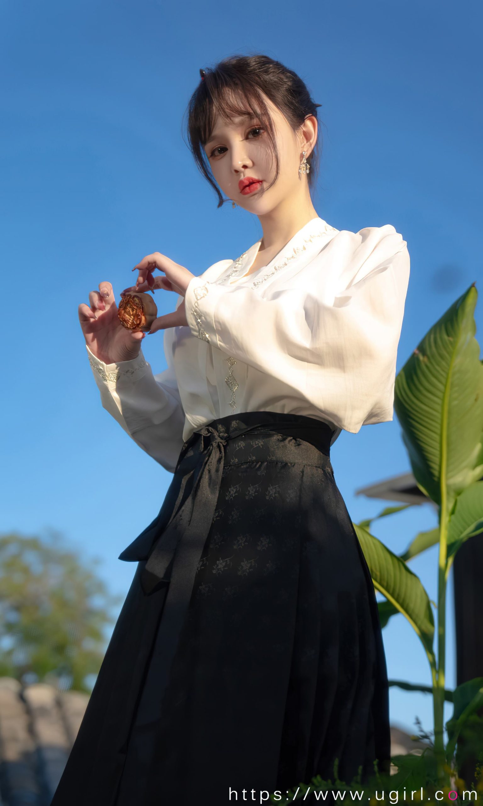 图片[33]-[爱尤物]2023 NO.2674 节日主题 青树[35P] – 速更版-美库