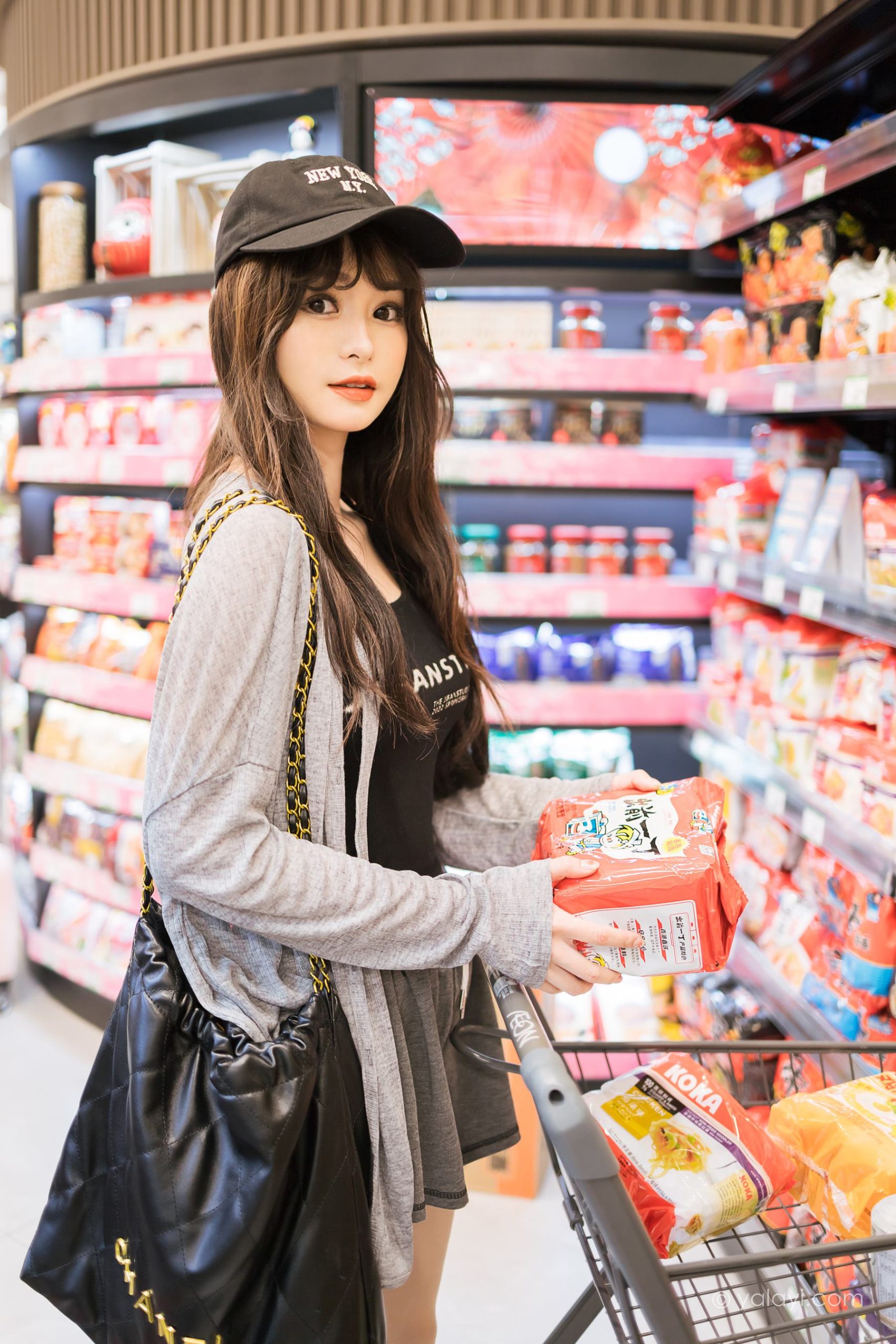 图片[37]-[YALAYI雅拉伊]2023.05.29 NO.1035 与你逛逛街 小亭[45+1P] – 速更版-美库