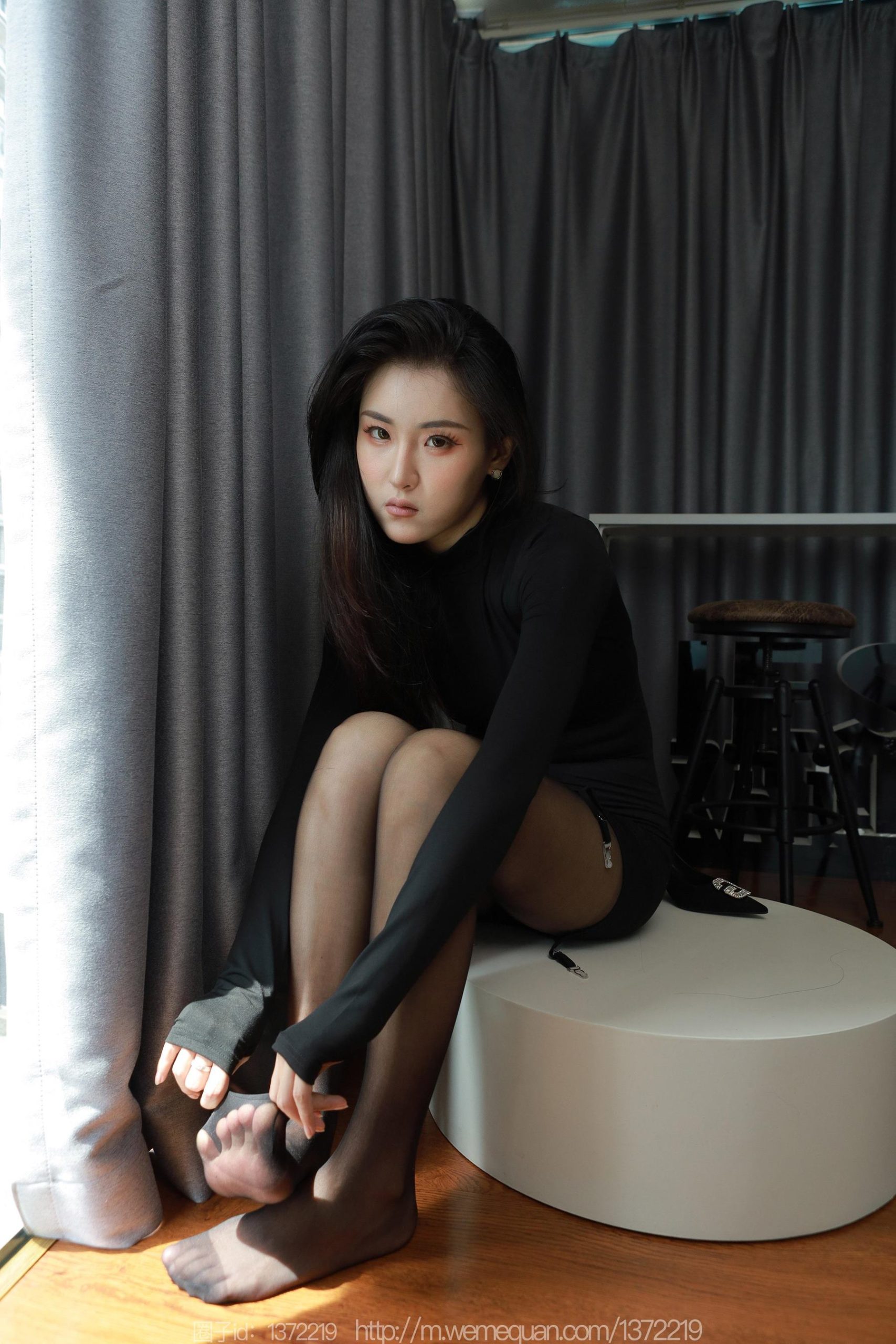 图片[61]-[IESS异思趣向] 2023.09.13 丝享家1532：小宝《黑色吊带袜》[79P] – 速更版-美库