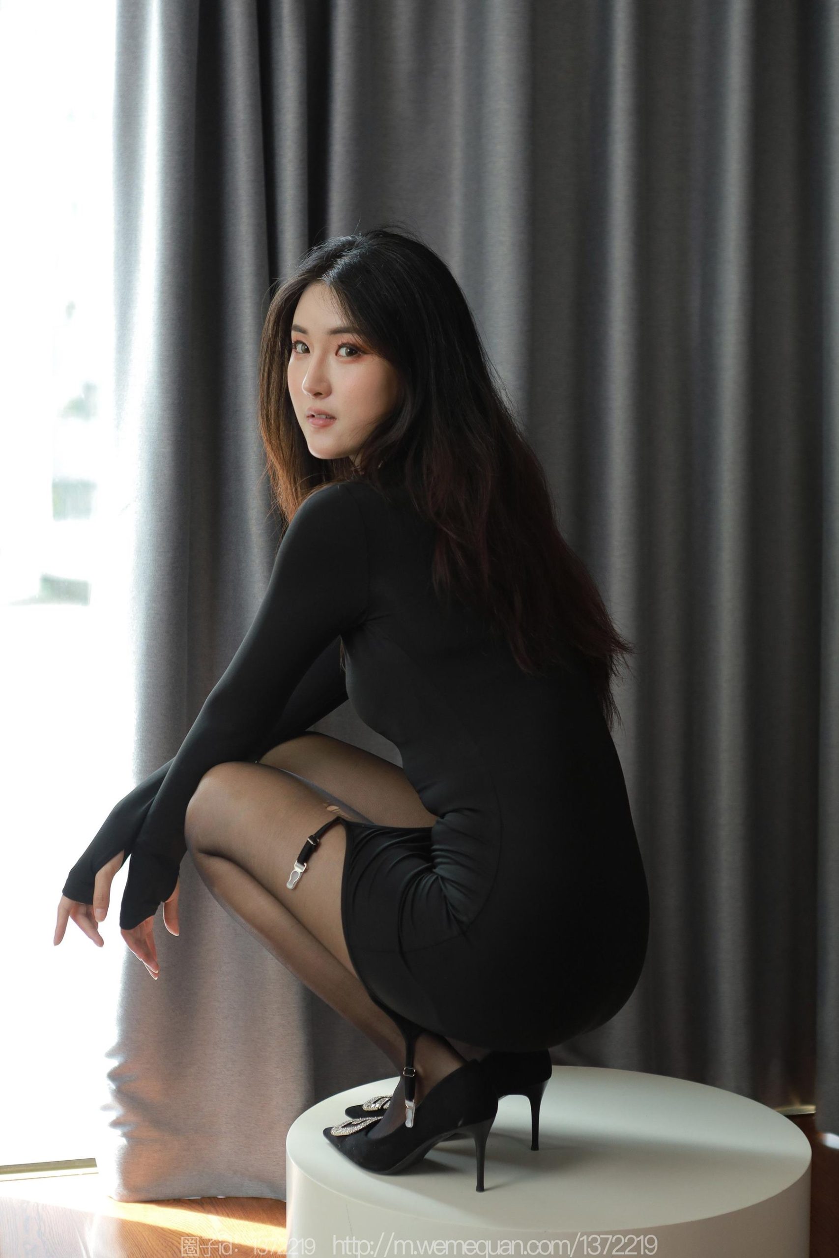 图片[80]-[IESS异思趣向] 2023.09.13 丝享家1532：小宝《黑色吊带袜》[79P] – 速更版-美库