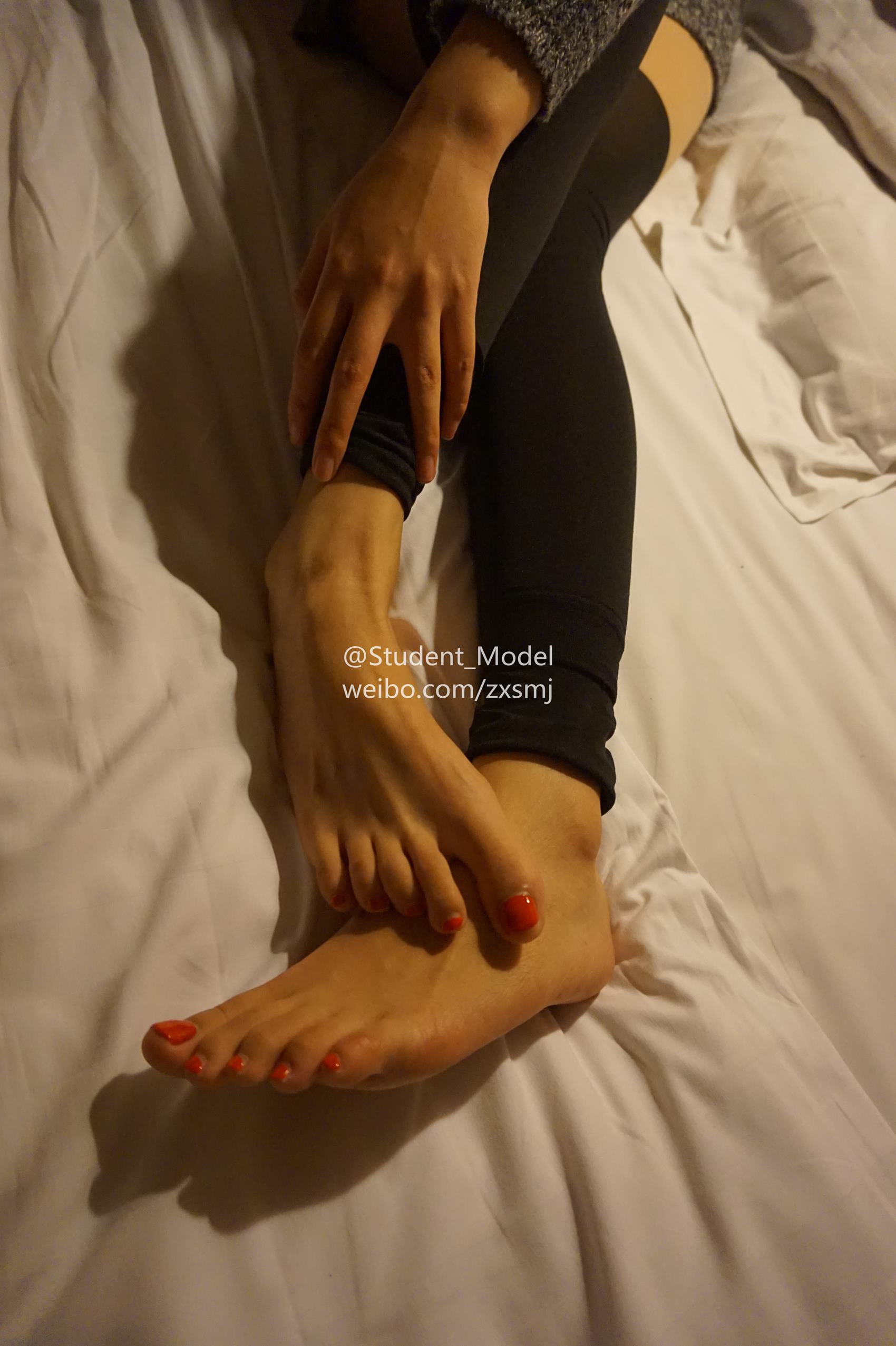 图片[76]-students学生美腿每足 024 琦琦 [85P] – 速更版-美库