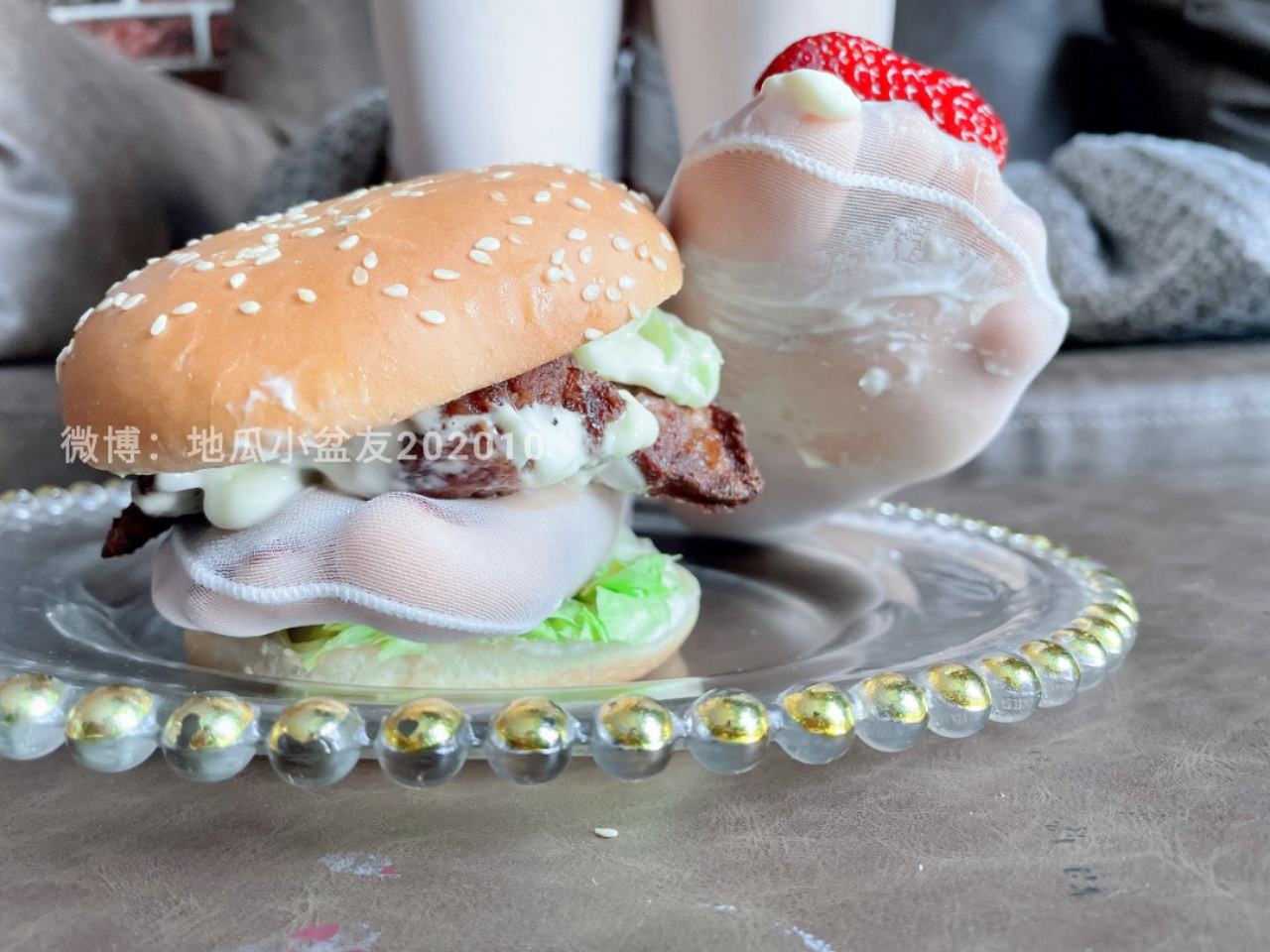 图片[76]-地瓜小盆友 – 双足汉堡包[83P] – 速更版-美库