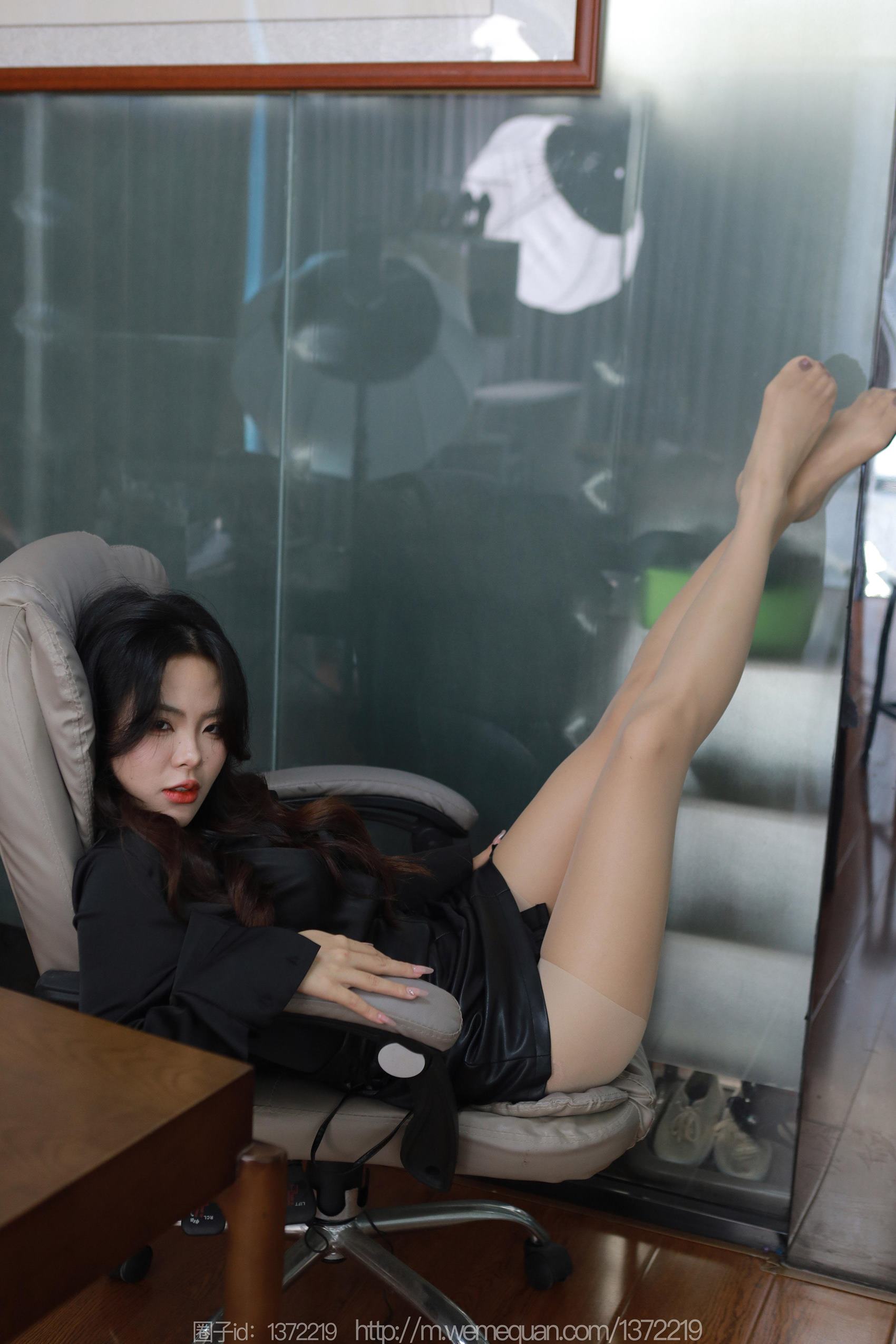 图片[10]-[IESS异思趣向] 2023.09.21 丝享家1539：兔兔《桌上的办公》[86P] – 速更版-美库