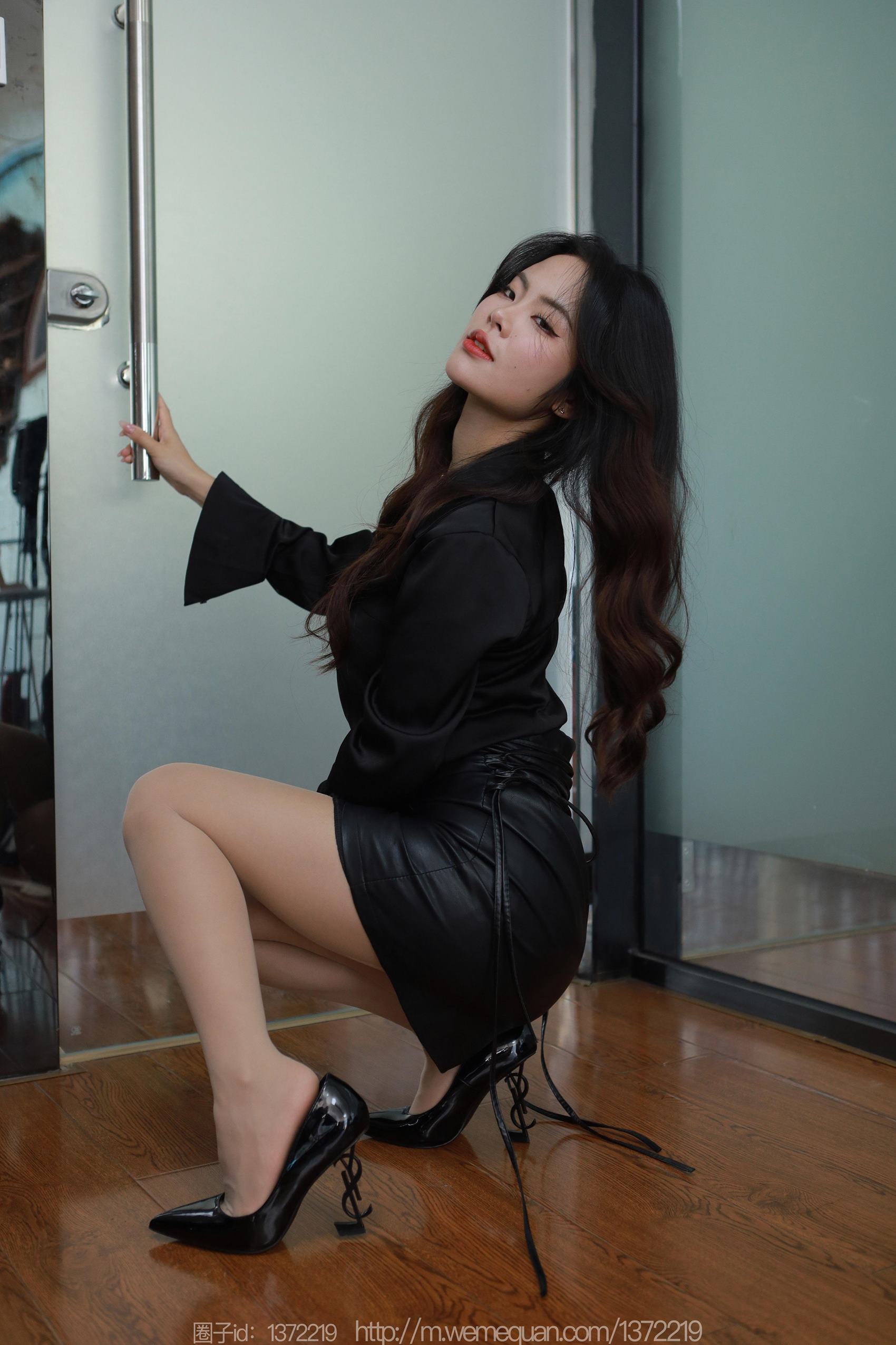 图片[24]-[IESS异思趣向] 2023.09.21 丝享家1539：兔兔《桌上的办公》[86P] – 速更版-美库