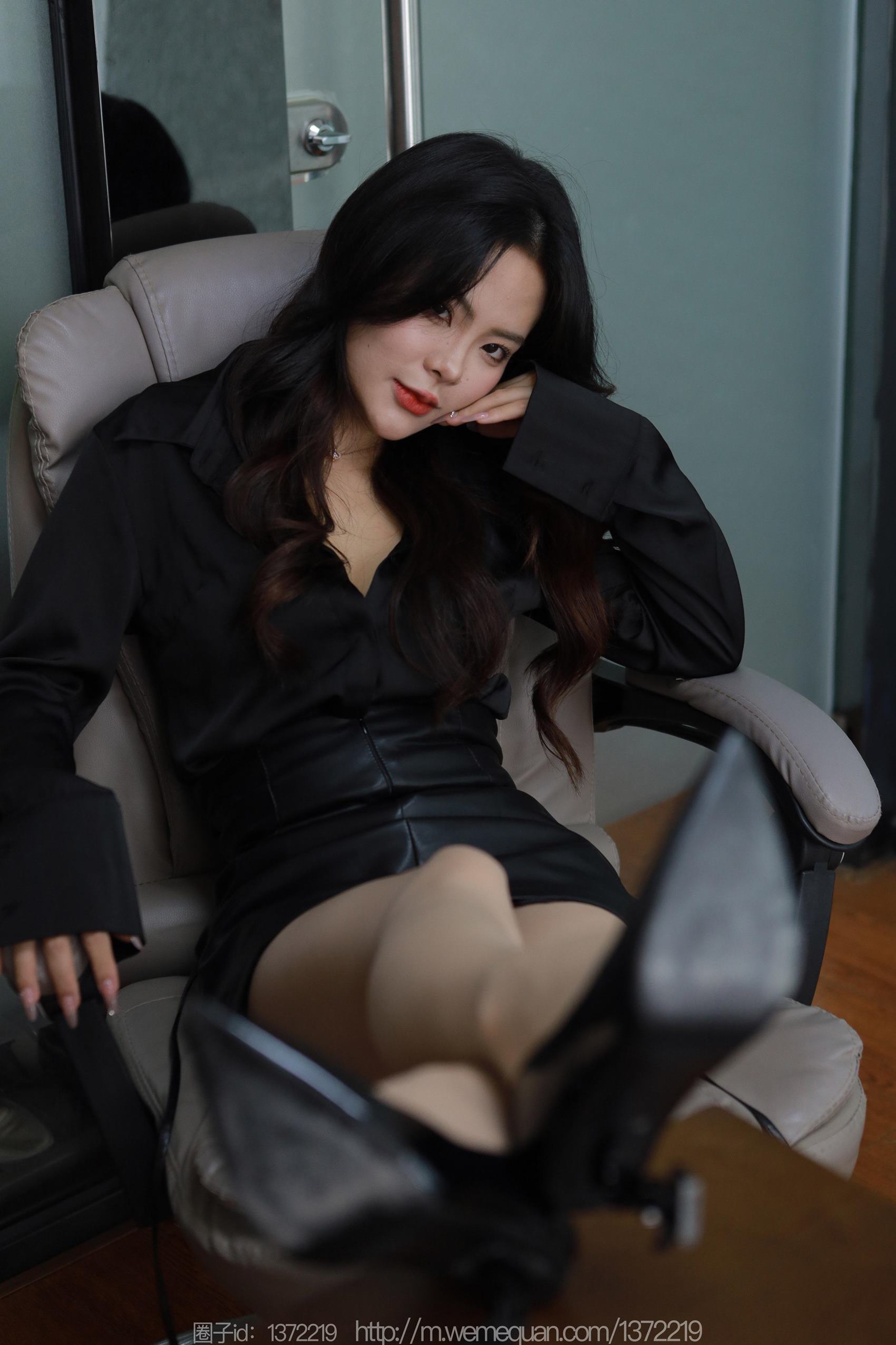 图片[87]-[IESS异思趣向] 2023.09.21 丝享家1539：兔兔《桌上的办公》[86P] – 速更版-美库