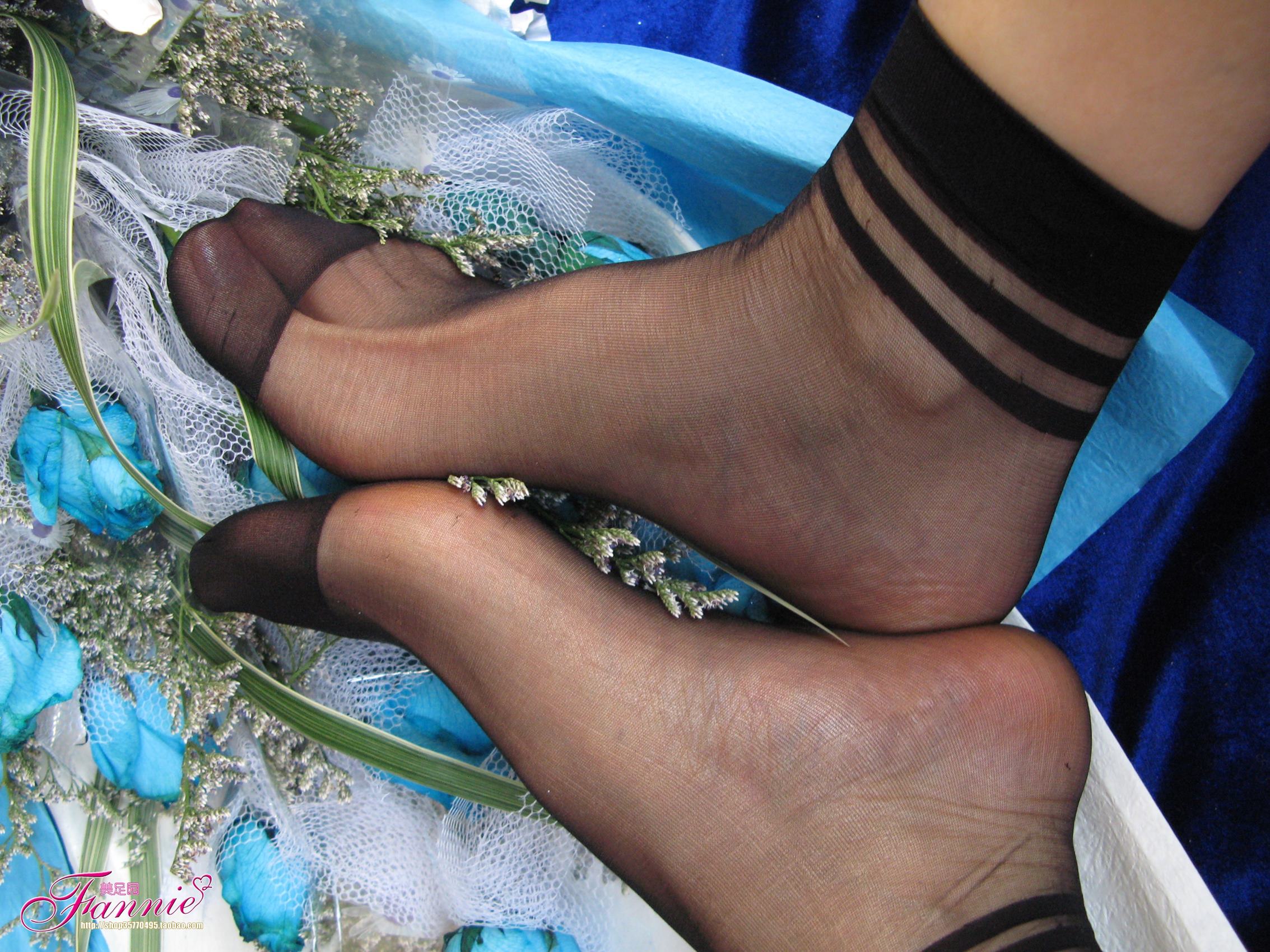 图片[17]-Fannie芬妮每足园 No.244 蓝色魅音 蓝色相思海（黑丝） [80P] – 速更版-美库