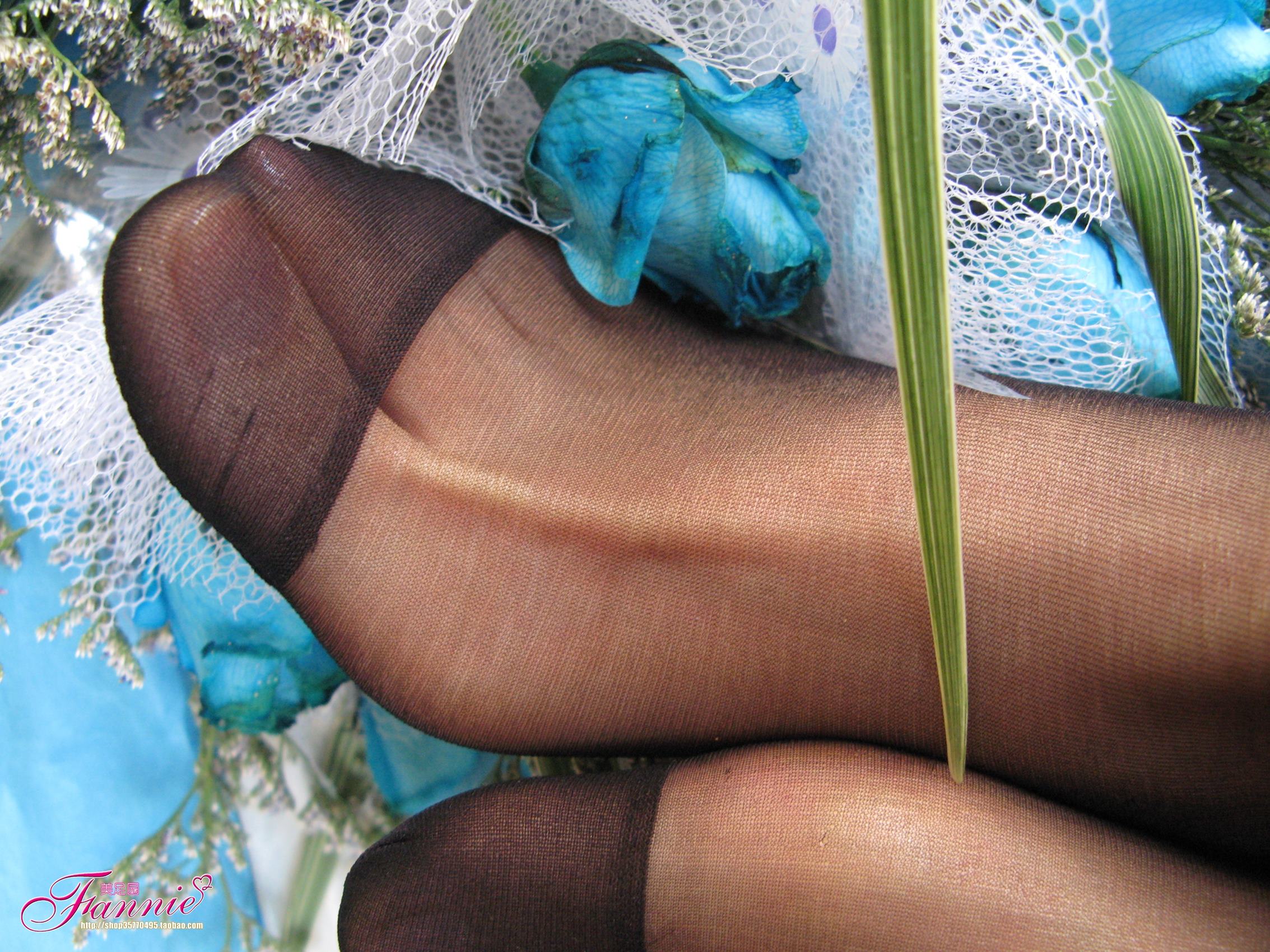 图片[24]-Fannie芬妮每足园 No.244 蓝色魅音 蓝色相思海（黑丝） [80P] – 速更版-美库