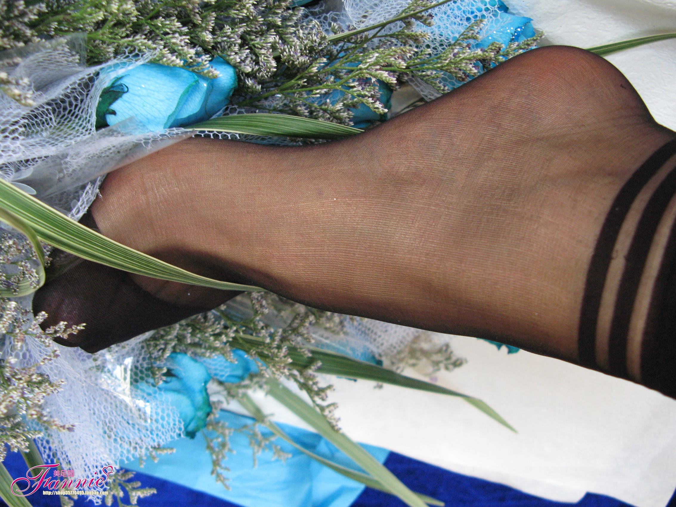 图片[29]-Fannie芬妮每足园 No.244 蓝色魅音 蓝色相思海（黑丝） [80P] – 速更版-美库