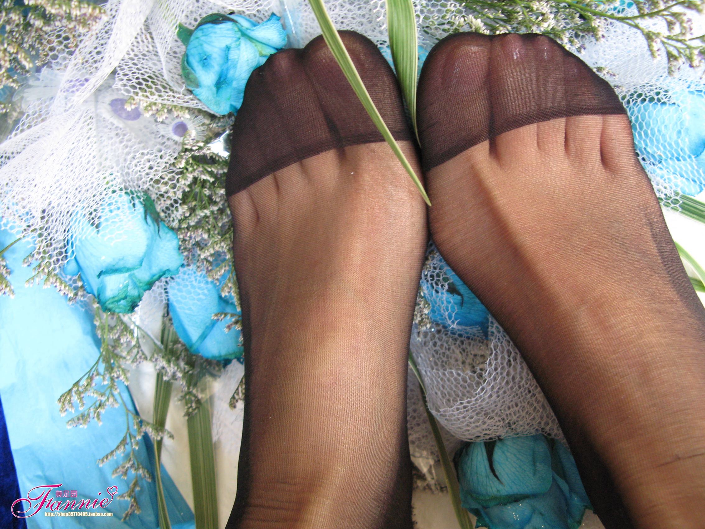 图片[37]-Fannie芬妮每足园 No.244 蓝色魅音 蓝色相思海（黑丝） [80P] – 速更版-美库