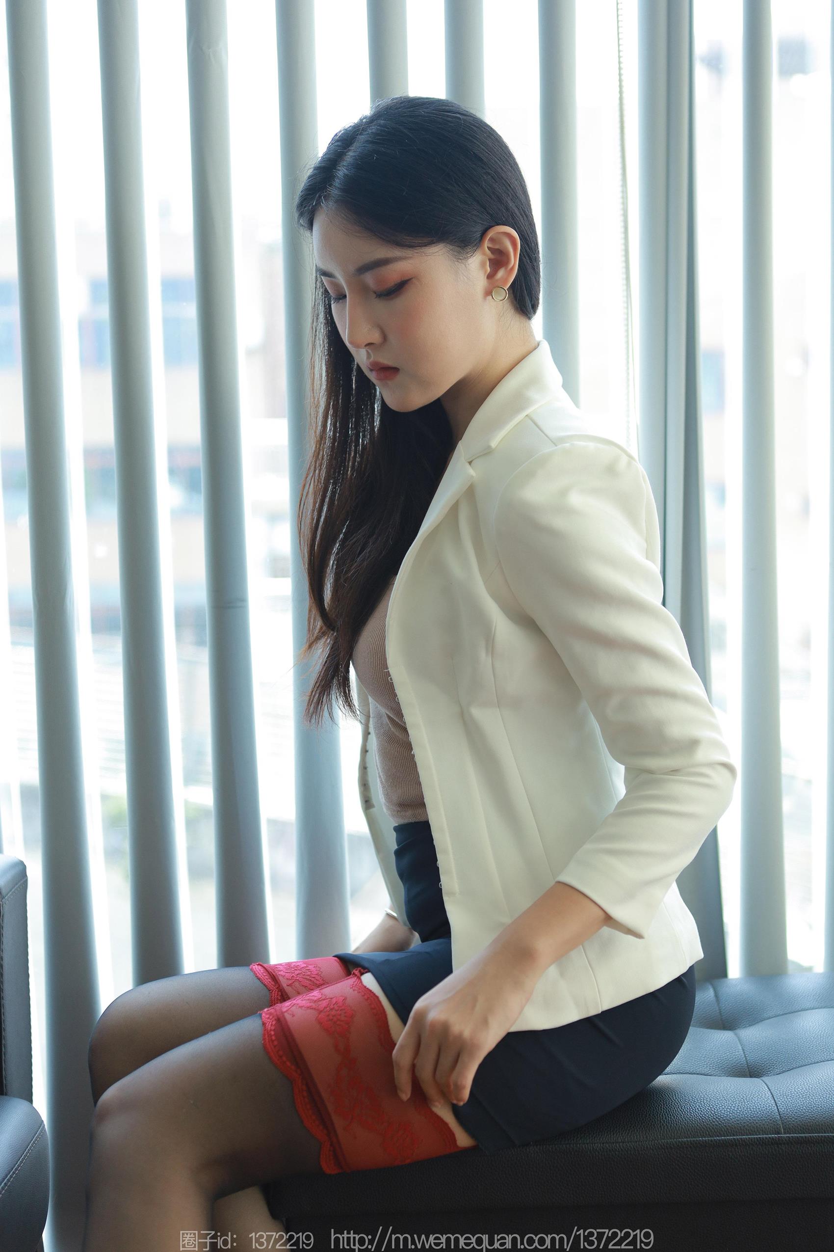 图片[52]-[IESS异思趣向] 2023.09.27 丝享家1544：小宝《红色警戒》[87P] – 速更版-美库