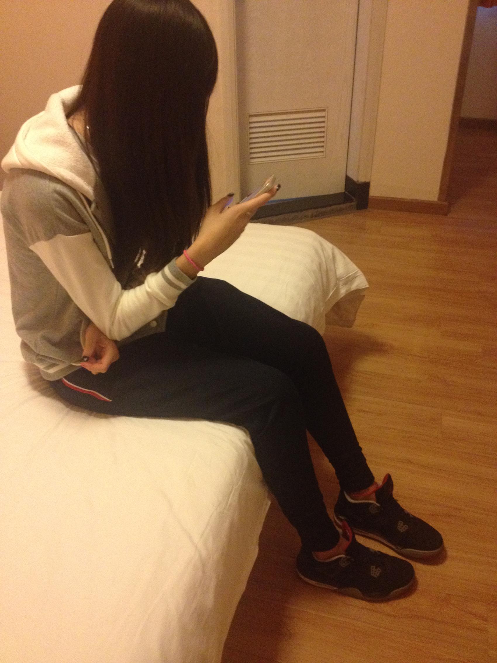 图片[14]-students学生美腿每足 049 珊珊Ⅲ 脚图（ShanShan学妹运动鞋）（绝版珍藏） [60P] – 速更版-美库