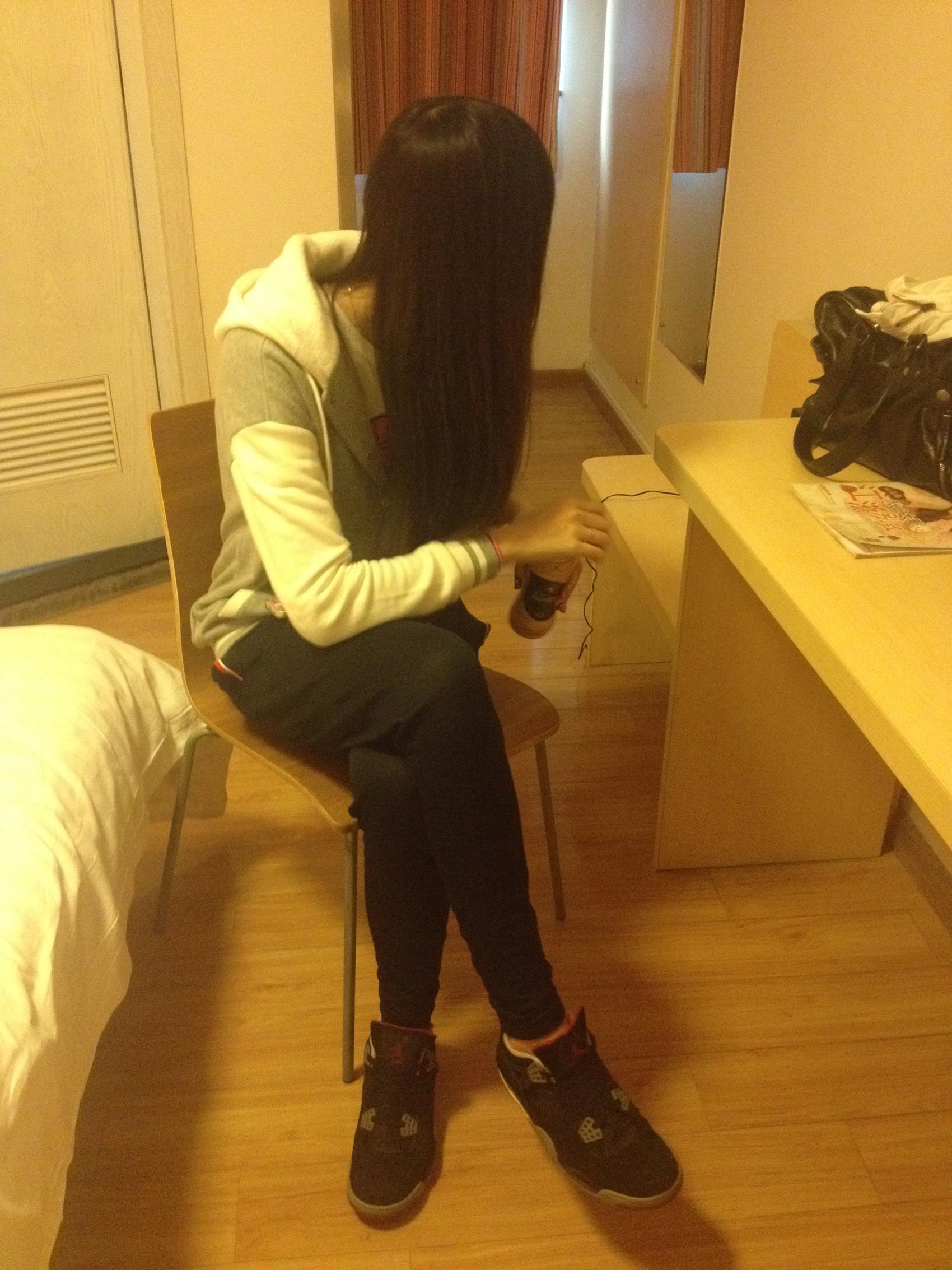 图片[16]-students学生美腿每足 049 珊珊Ⅲ 脚图（ShanShan学妹运动鞋）（绝版珍藏） [60P] – 速更版-美库