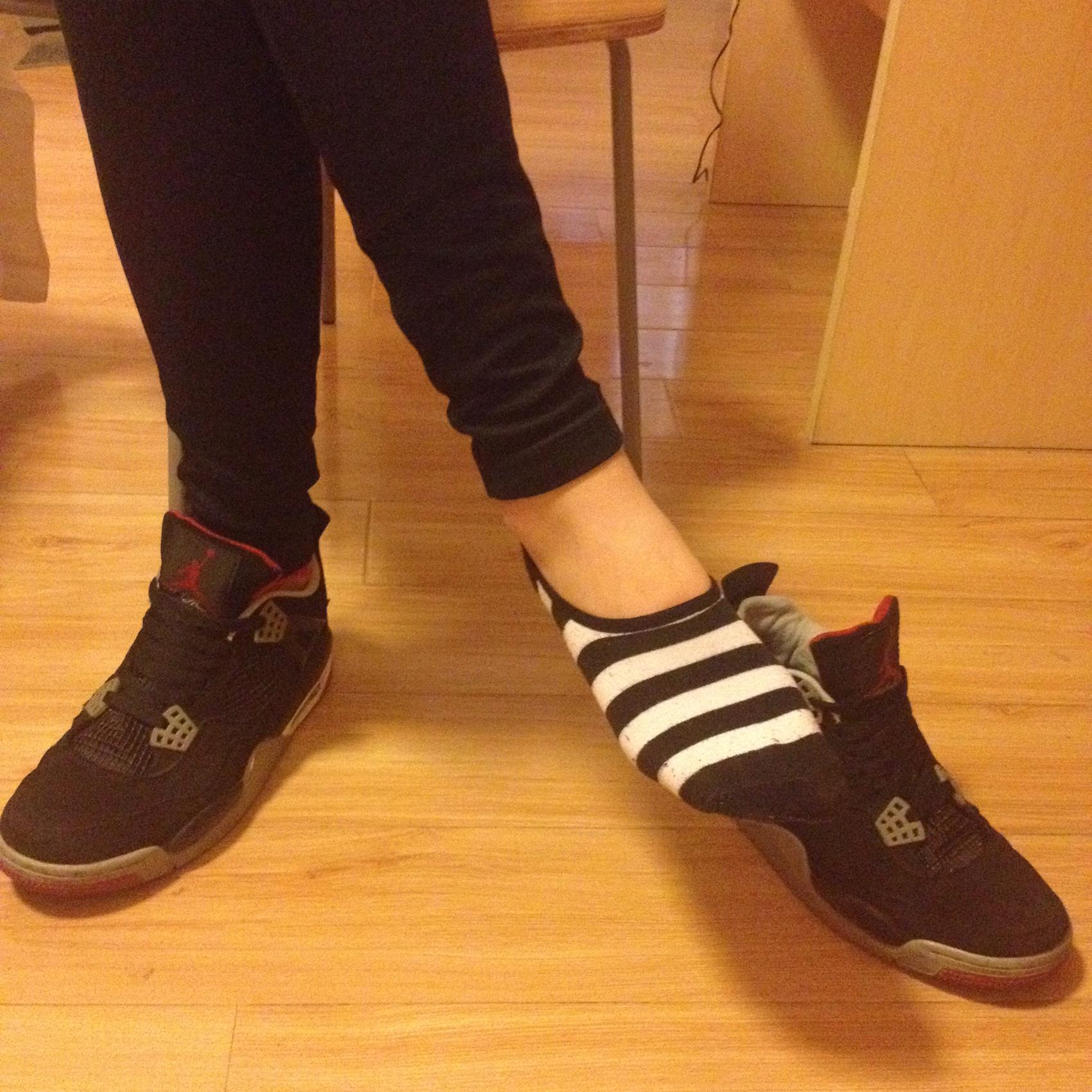 图片[23]-students学生美腿每足 049 珊珊Ⅲ 脚图（ShanShan学妹运动鞋）（绝版珍藏） [60P] – 速更版-美库