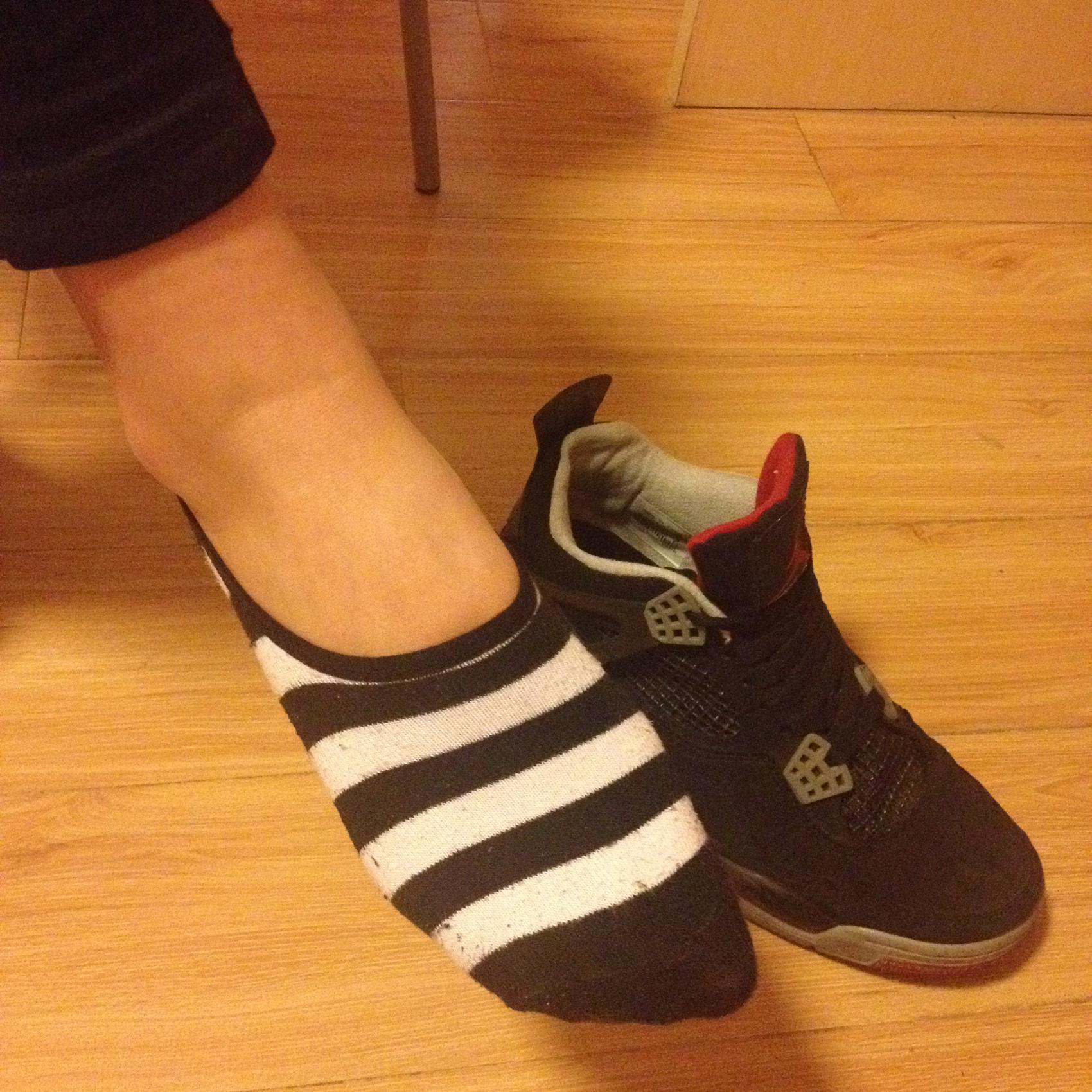 图片[24]-students学生美腿每足 049 珊珊Ⅲ 脚图（ShanShan学妹运动鞋）（绝版珍藏） [60P] – 速更版-美库