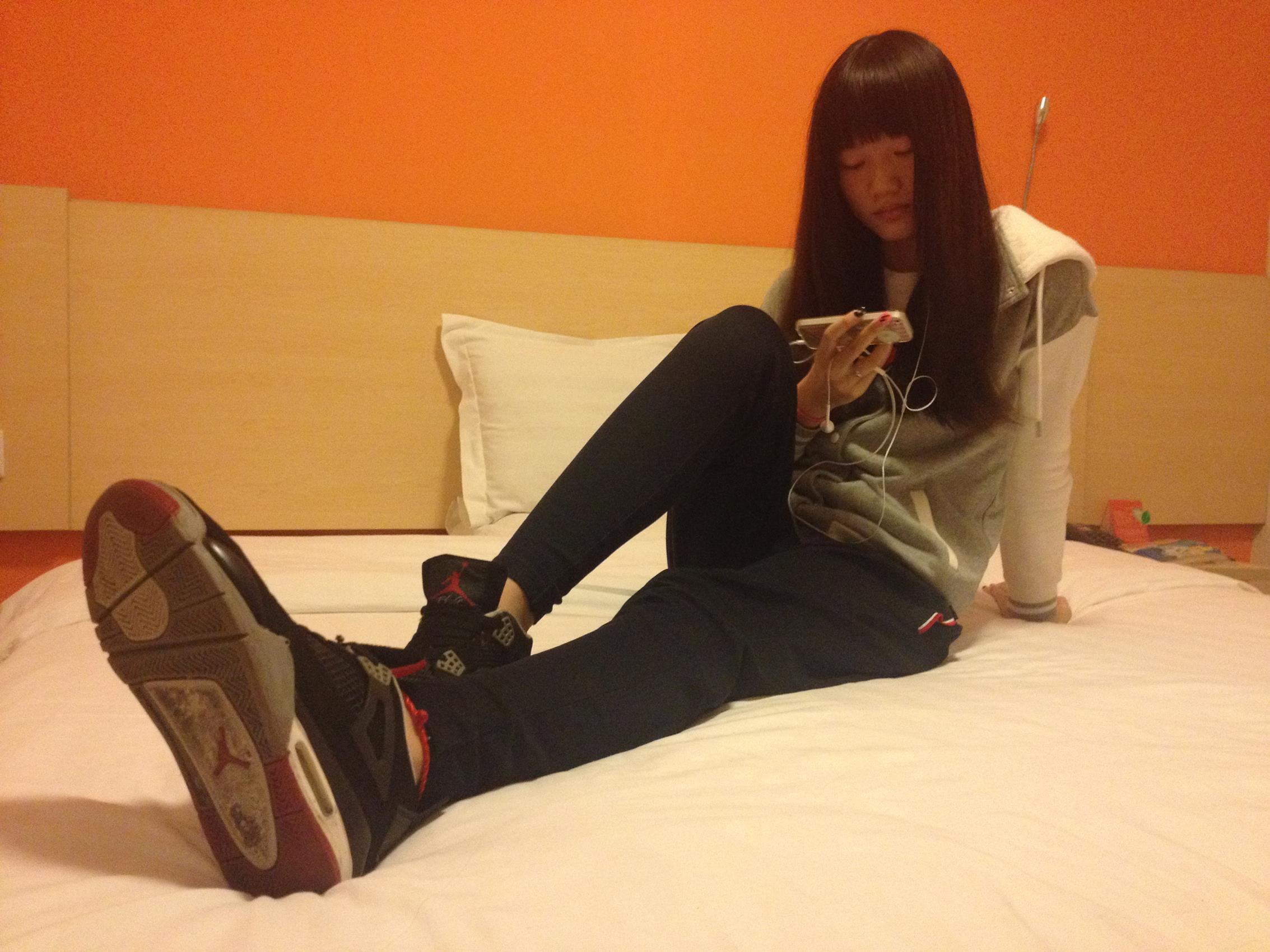 图片[42]-students学生美腿每足 049 珊珊Ⅲ 脚图（ShanShan学妹运动鞋）（绝版珍藏） [60P] – 速更版-美库