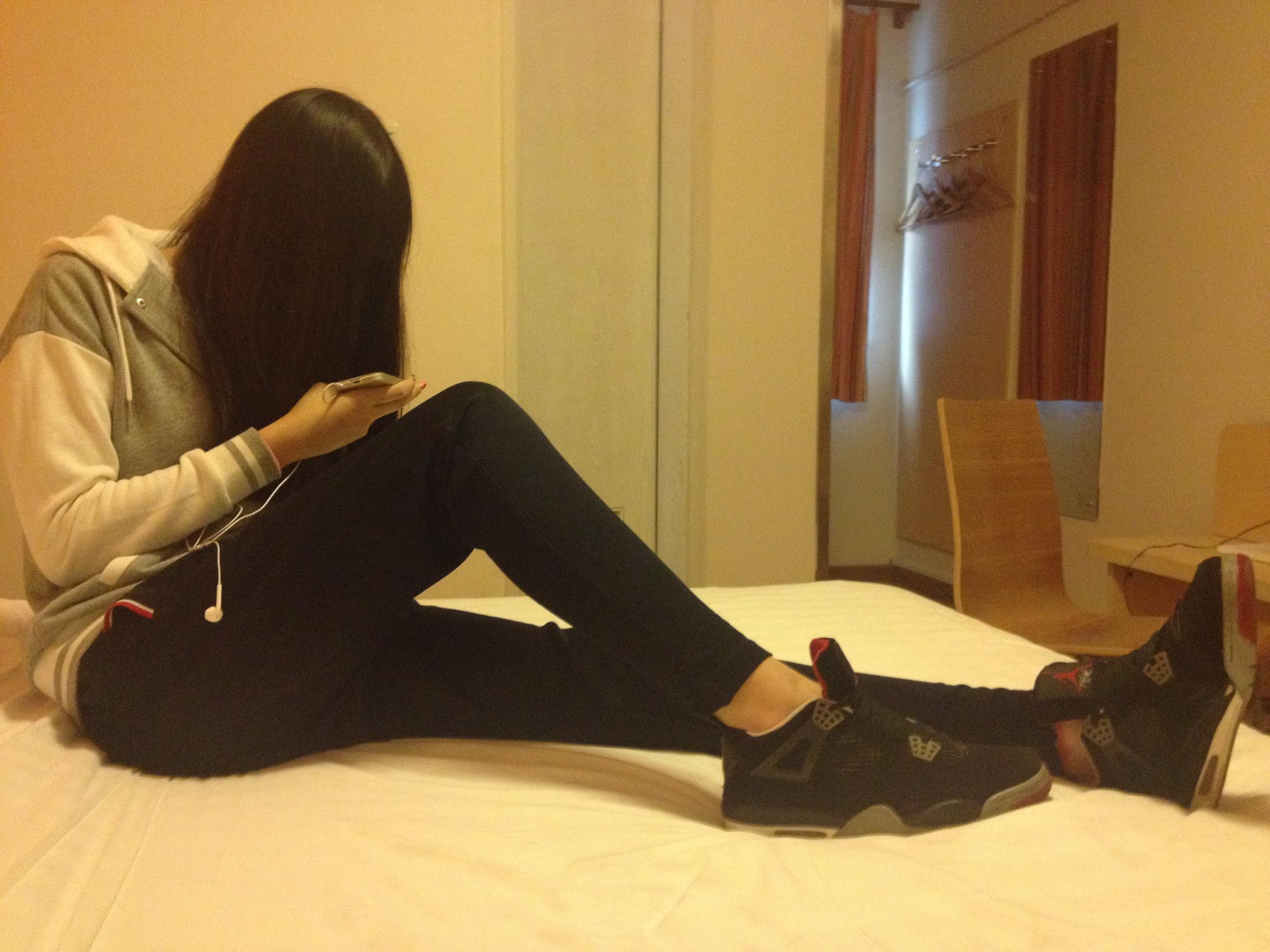 图片[48]-students学生美腿每足 049 珊珊Ⅲ 脚图（ShanShan学妹运动鞋）（绝版珍藏） [60P] – 速更版-美库