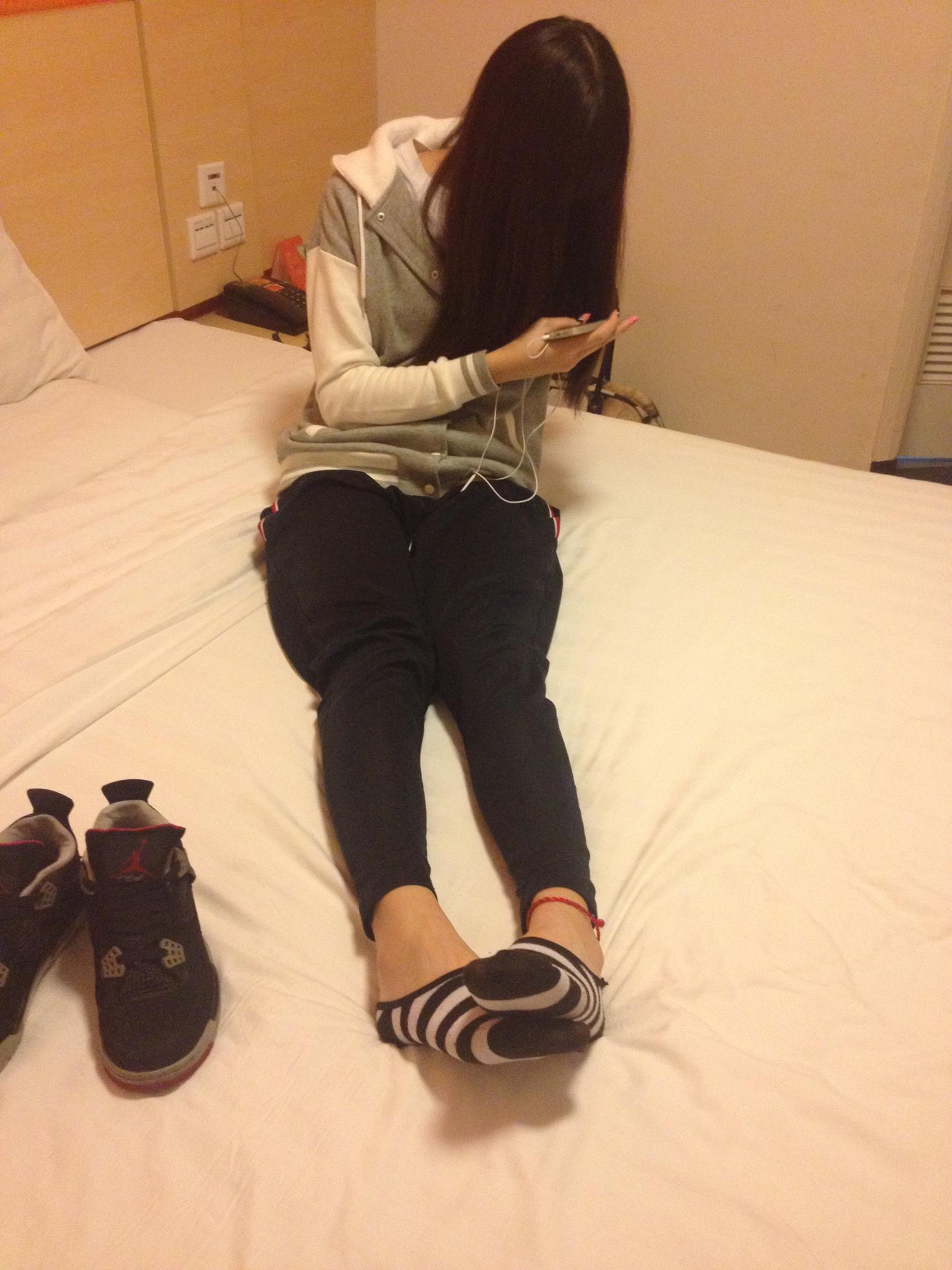 图片[57]-students学生美腿每足 049 珊珊Ⅲ 脚图（ShanShan学妹运动鞋）（绝版珍藏） [60P] – 速更版-美库