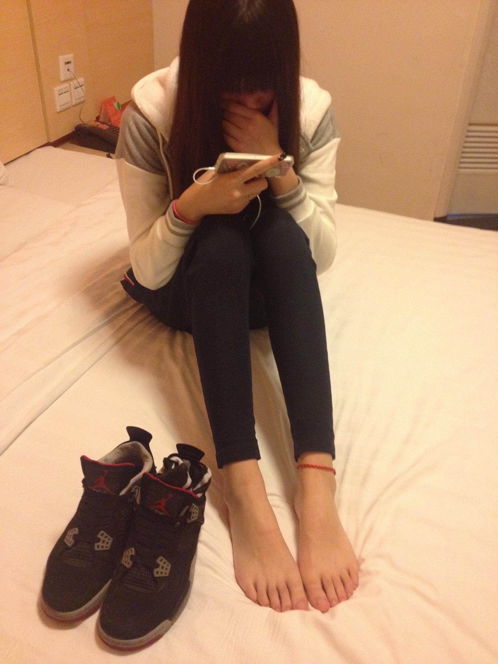 图片[64]-students学生美腿每足 049 珊珊Ⅲ 脚图（ShanShan学妹运动鞋）（绝版珍藏） [60P] – 速更版-美库