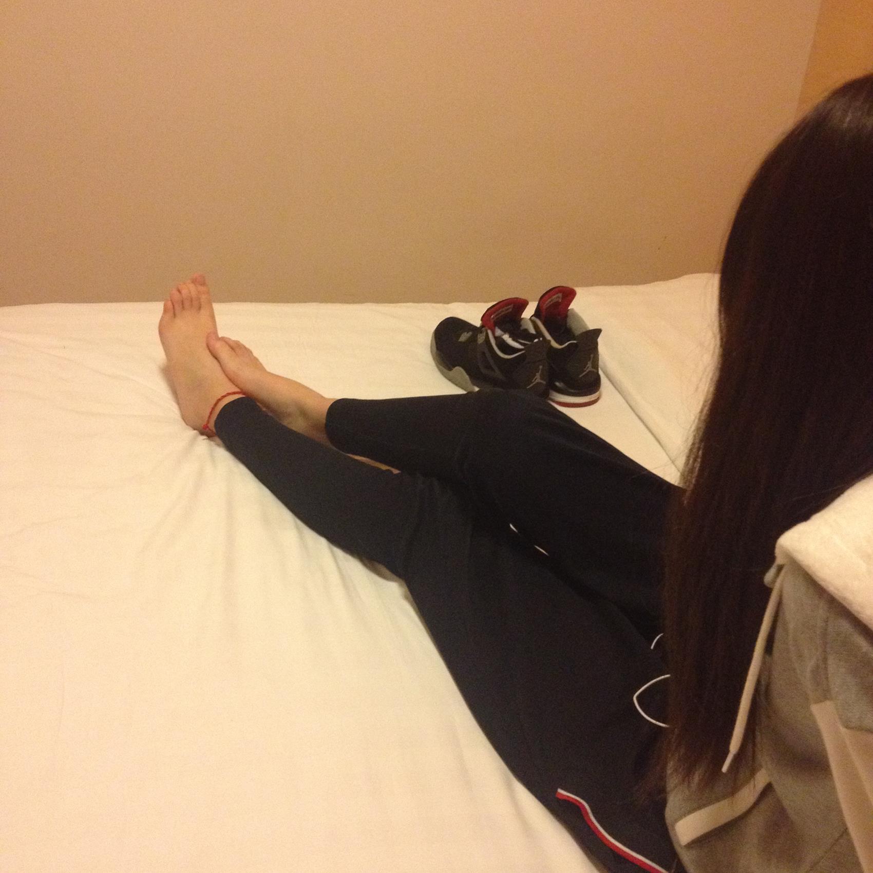 图片[73]-students学生美腿每足 049 珊珊Ⅲ 脚图（ShanShan学妹运动鞋）（绝版珍藏） [60P] – 速更版-美库