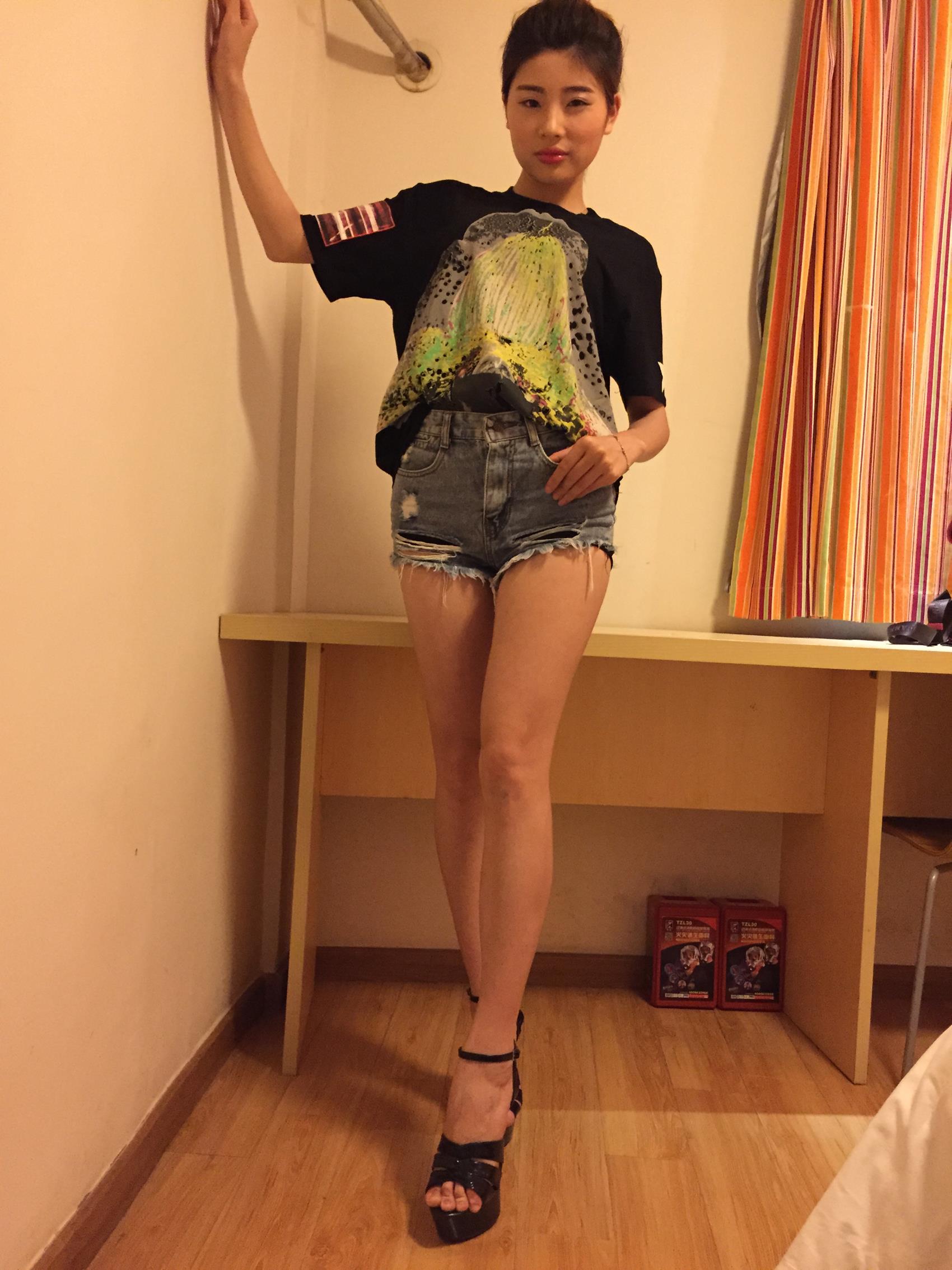 图片[12]-students学生美腿每足 053 Model（绝版珍藏） [214P] – 速更版-美库