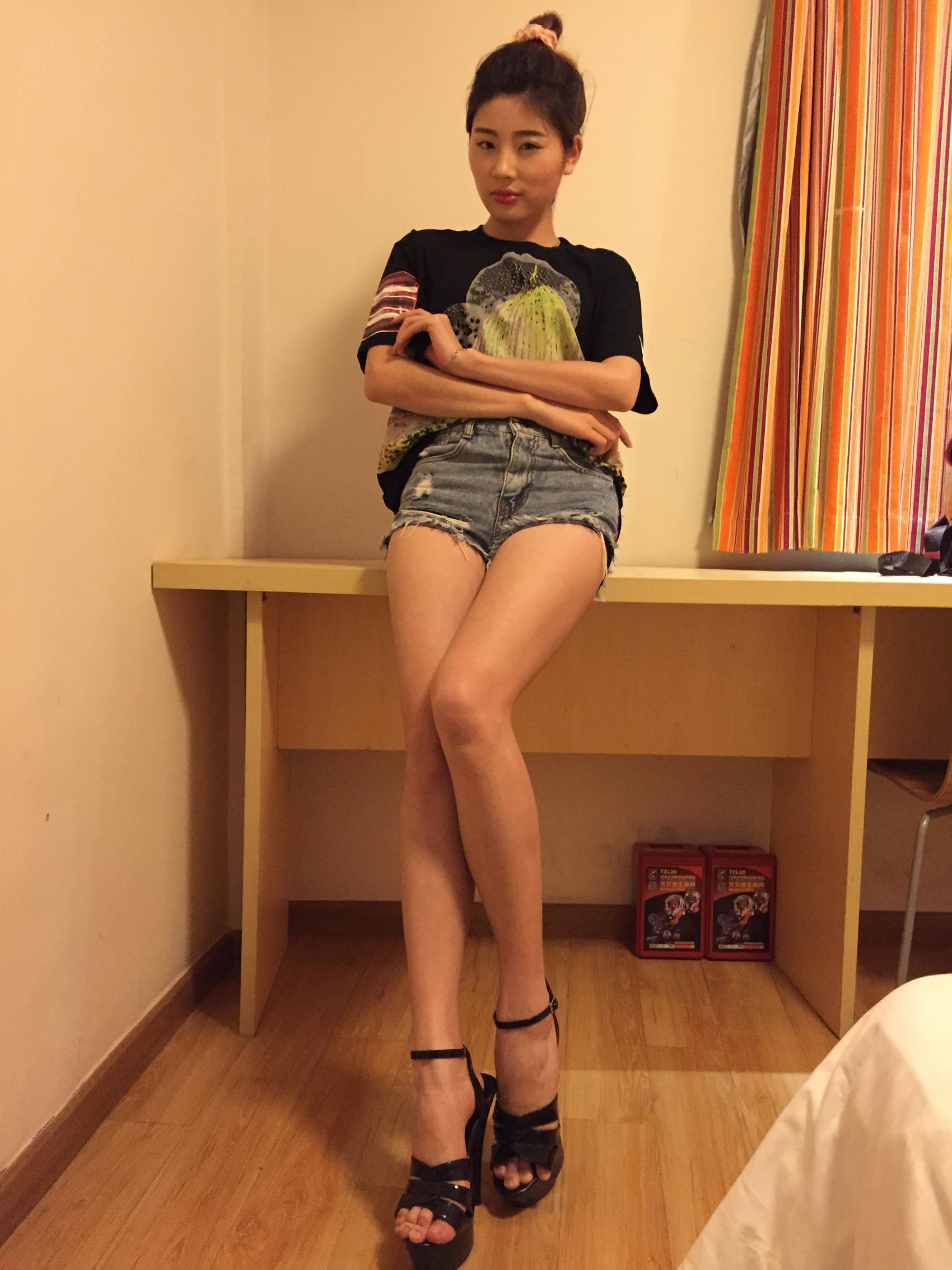 图片[14]-students学生美腿每足 053 Model（绝版珍藏） [214P] – 速更版-美库