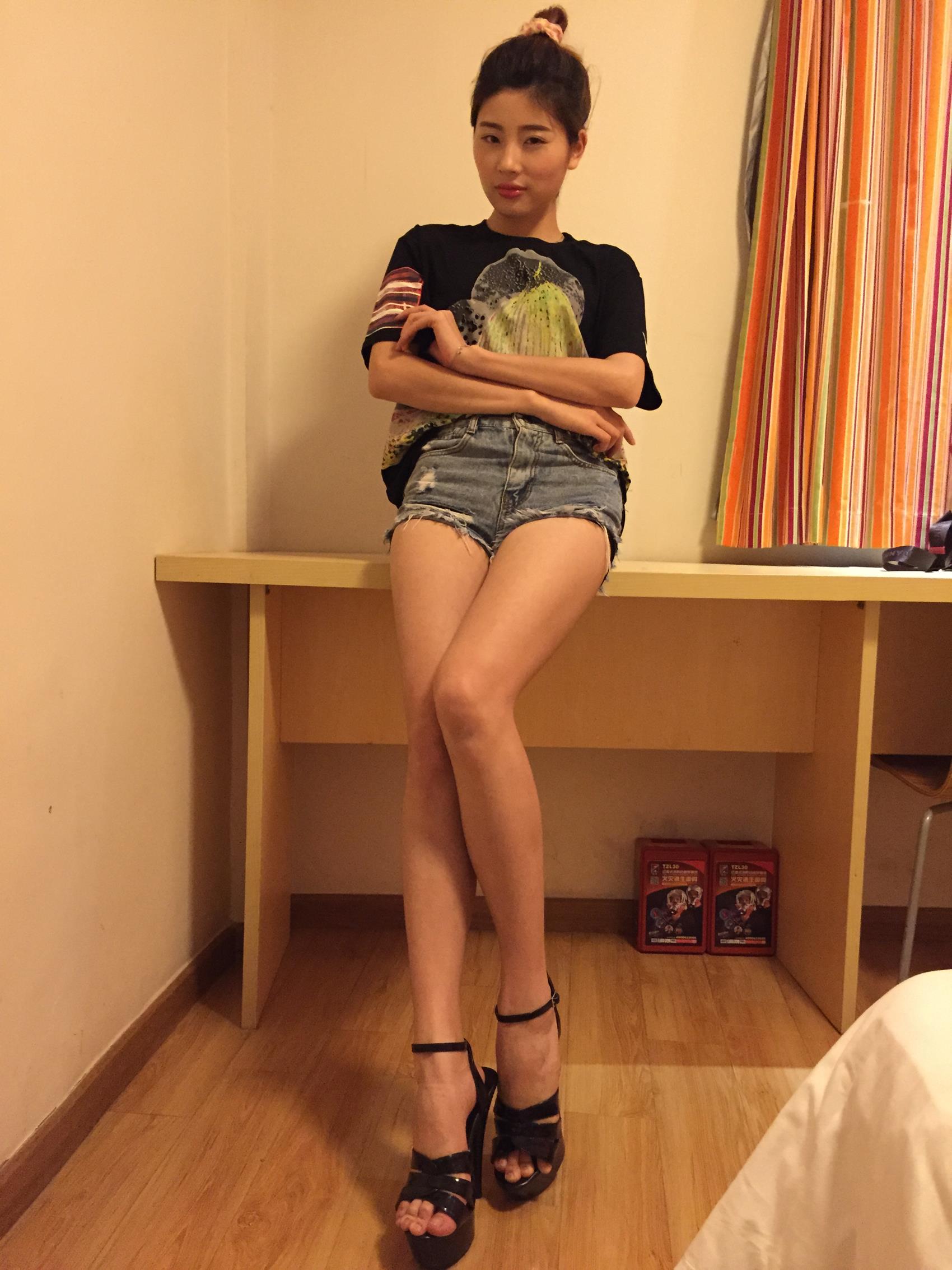 图片[15]-students学生美腿每足 053 Model（绝版珍藏） [214P] – 速更版-美库