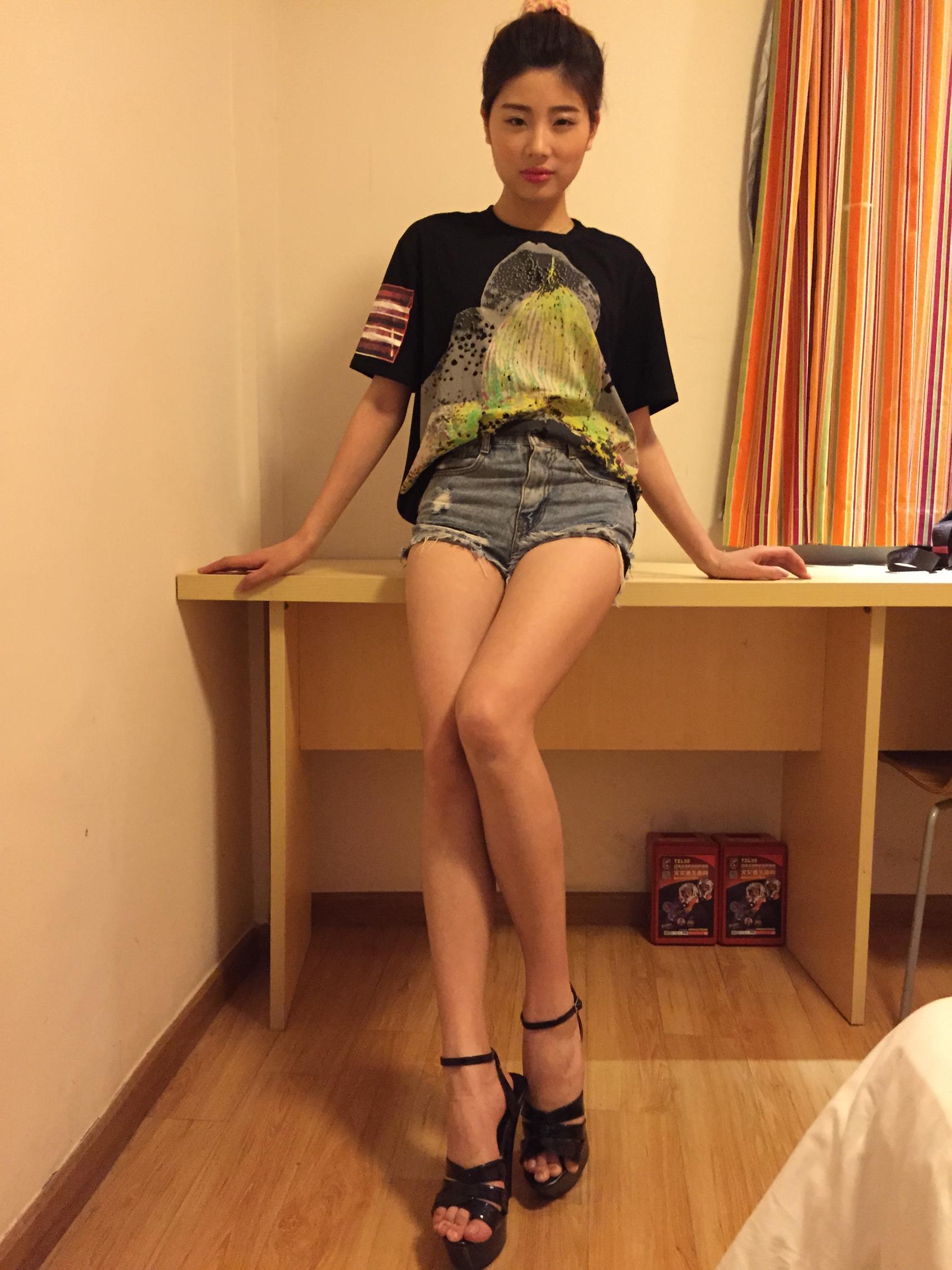 图片[16]-students学生美腿每足 053 Model（绝版珍藏） [214P] – 速更版-美库