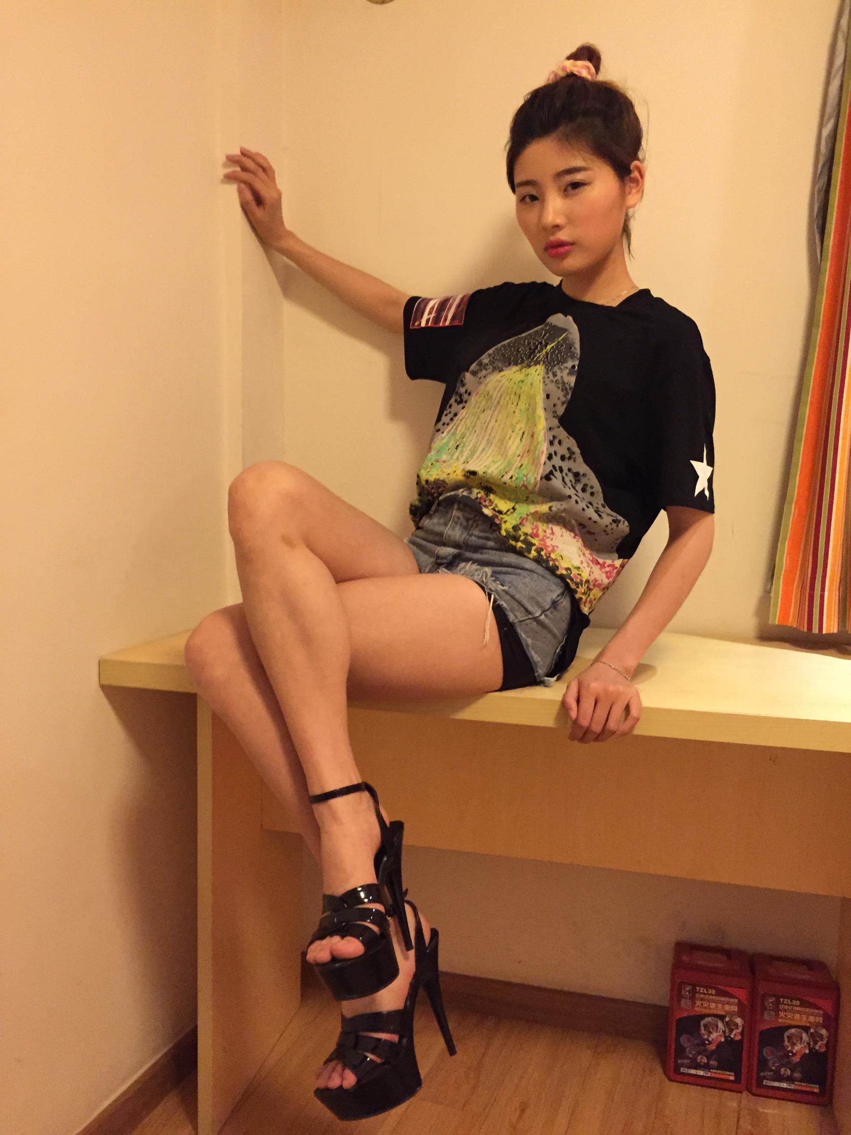 图片[19]-students学生美腿每足 053 Model（绝版珍藏） [214P] – 速更版-美库