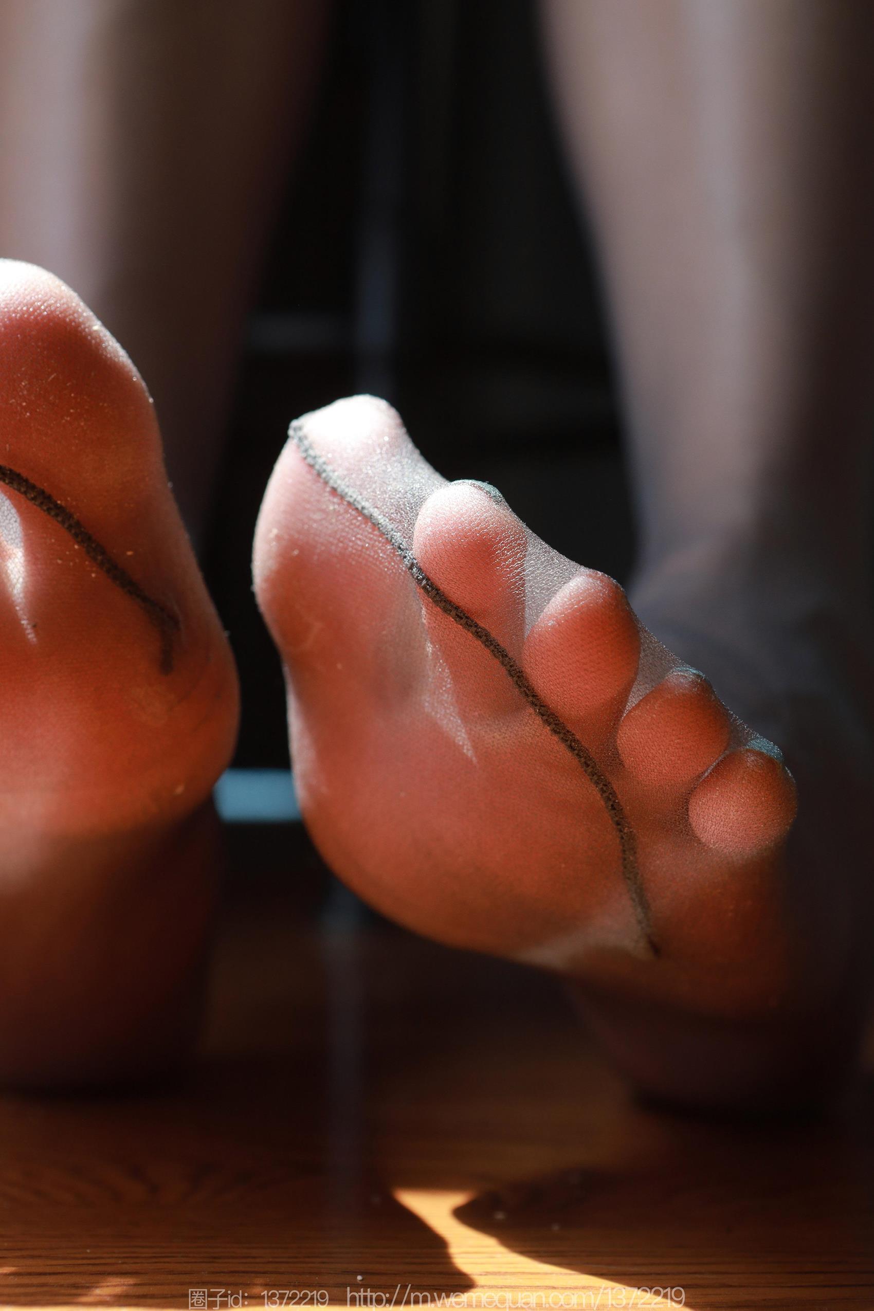 图片[40]-[IESS异思趣向] 2023.09.29 丝享家1546：婉萍《光里的女人》[81P] – 速更版-美库