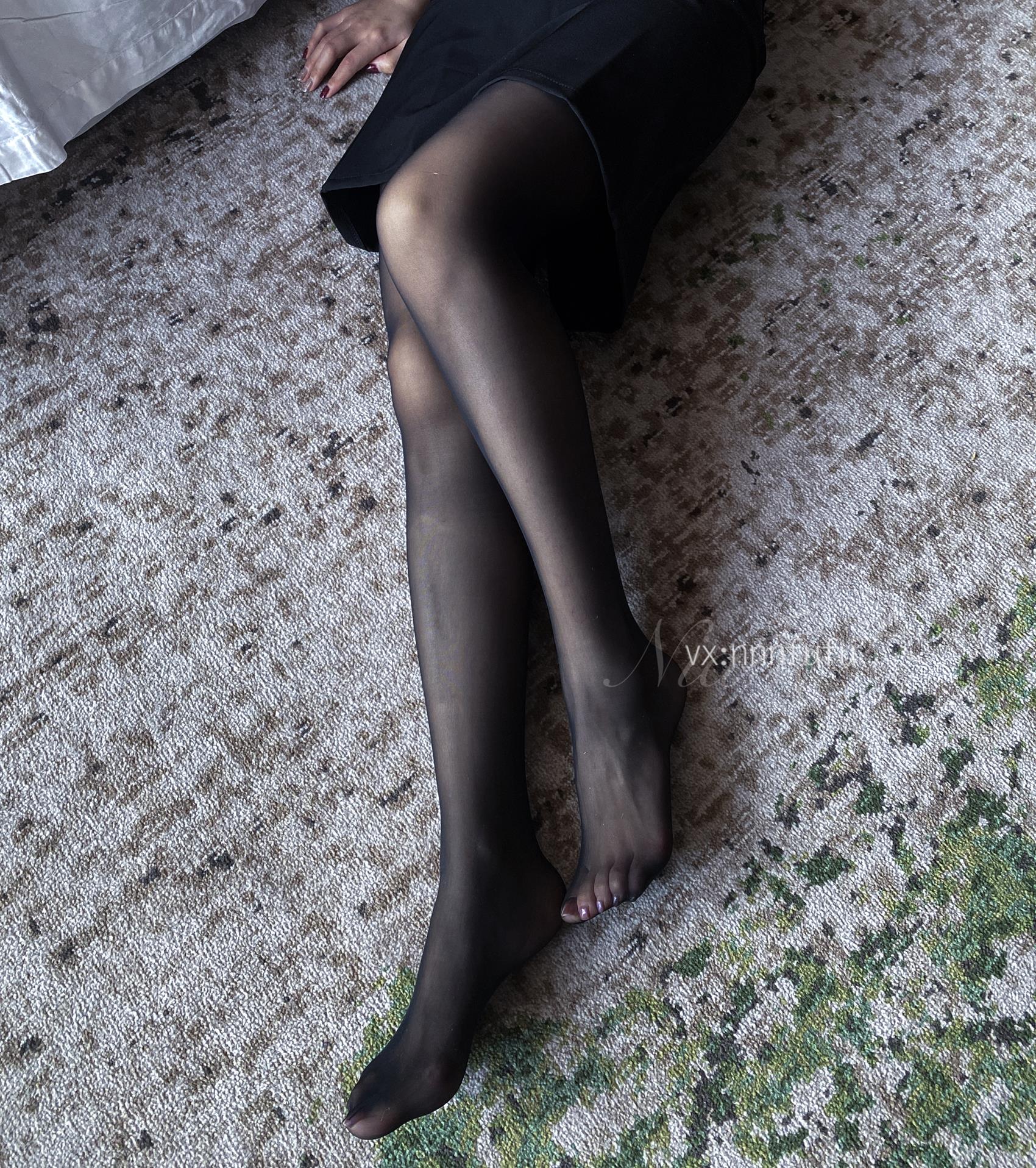 图片[25]-安乔乔儿(Nia乔乔) 黑丝长腿[82P] – 速更版-美库