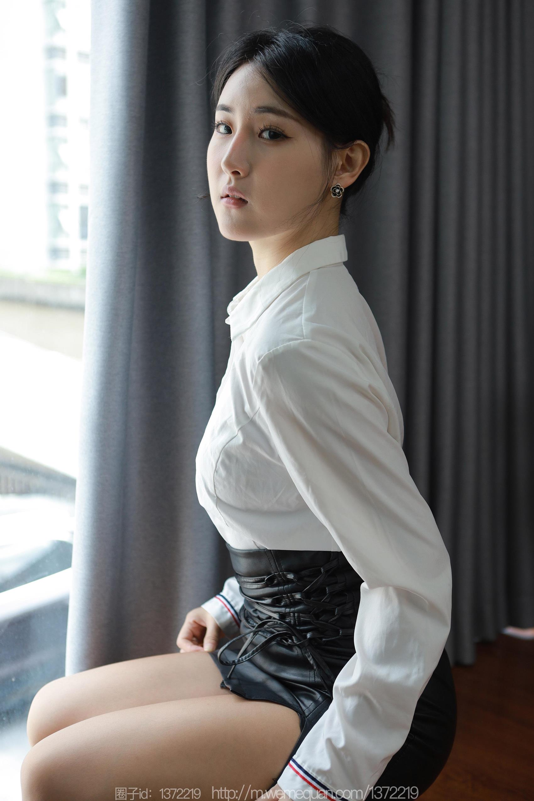 图片[74]-[IESS异思趣向] 2023.10.01 丝享家1547：小宝《不开灯的房间》[77P] – 速更版-美库