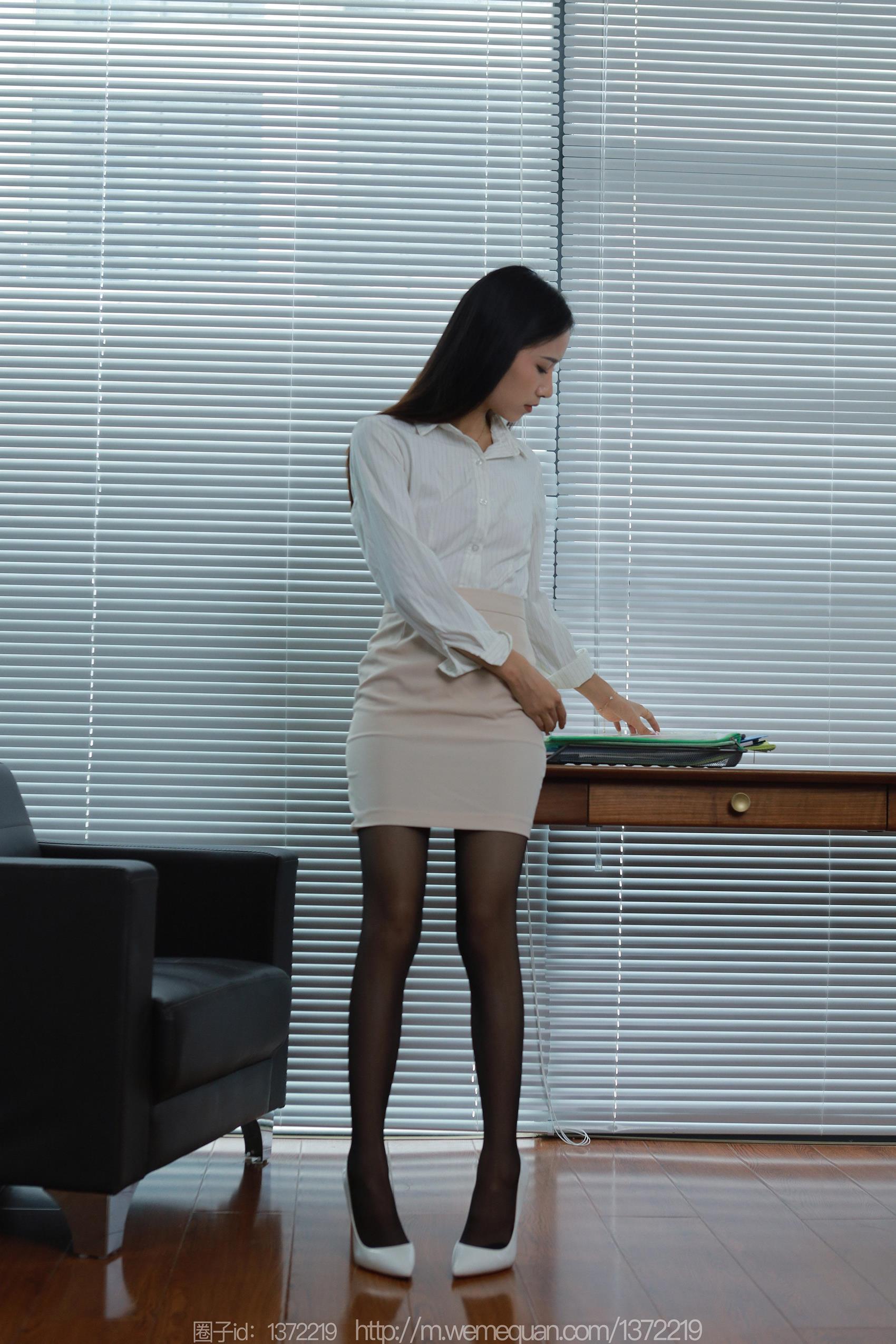 图片[15]-[IESS异思趣向] 2023.10.02 丝享家1548：美子《迷人白色》[87P] – 速更版-美库