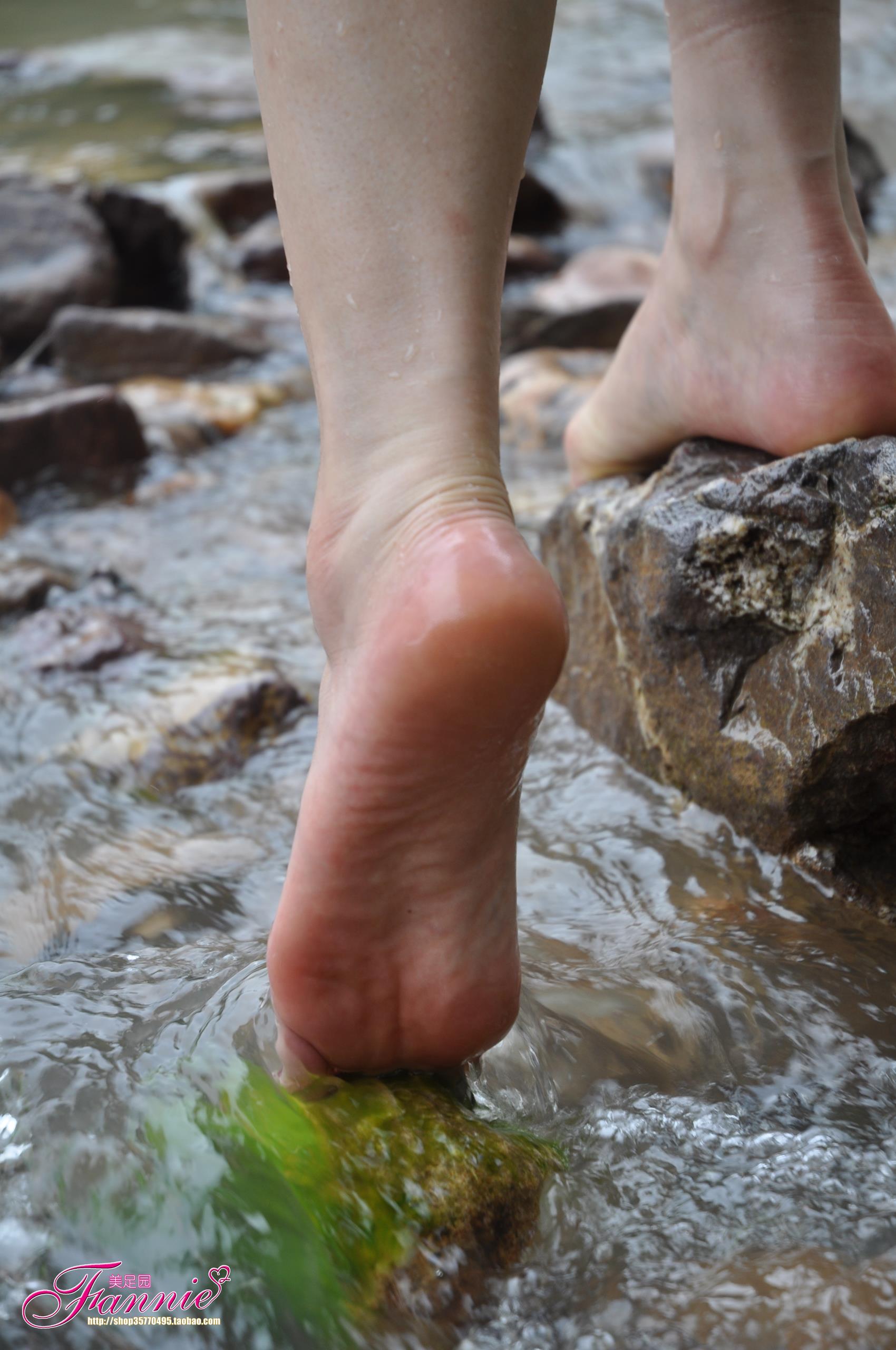 图片[32]-Fannie芬妮每足园 No.257 凌波微步 [78P] – 速更版-美库